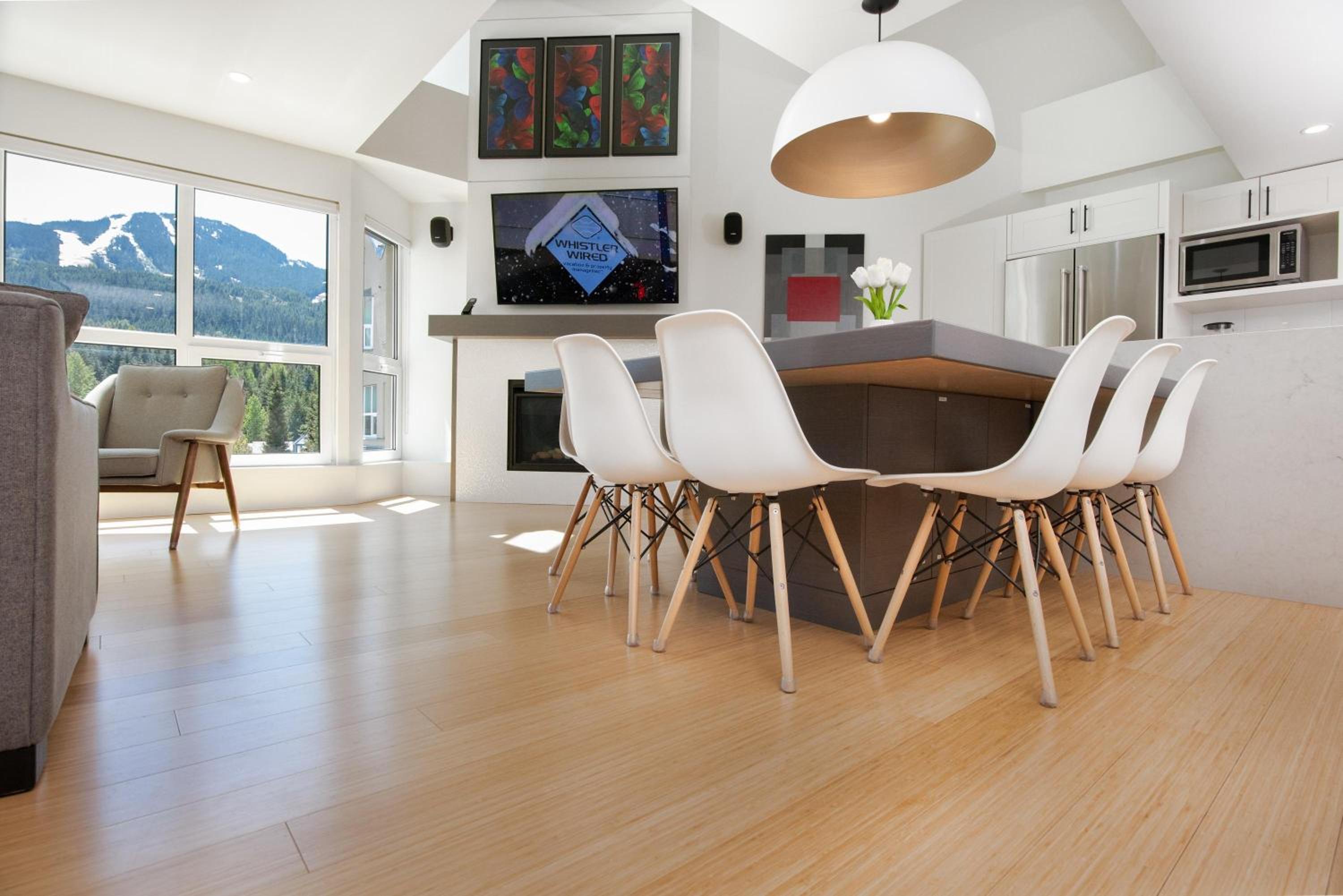 Le Chamois 510 - Ski In/Out, Blackcomb Base, Newly Renovated, Common Area Pool/Hot Tub 