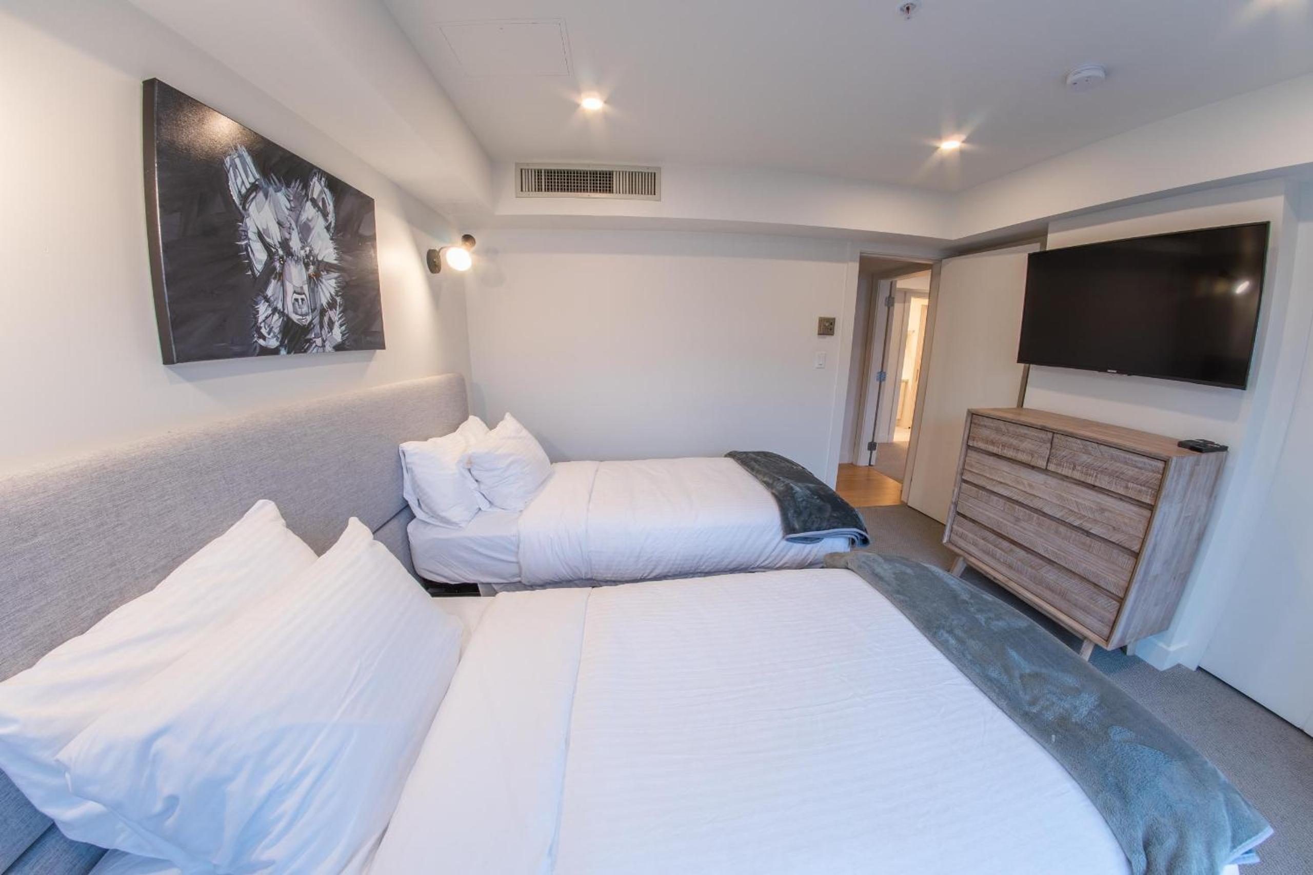 Le Chamois 510 - Ski In/Out, Blackcomb Base, Newly Renovated, Common Area Pool/Hot Tub 