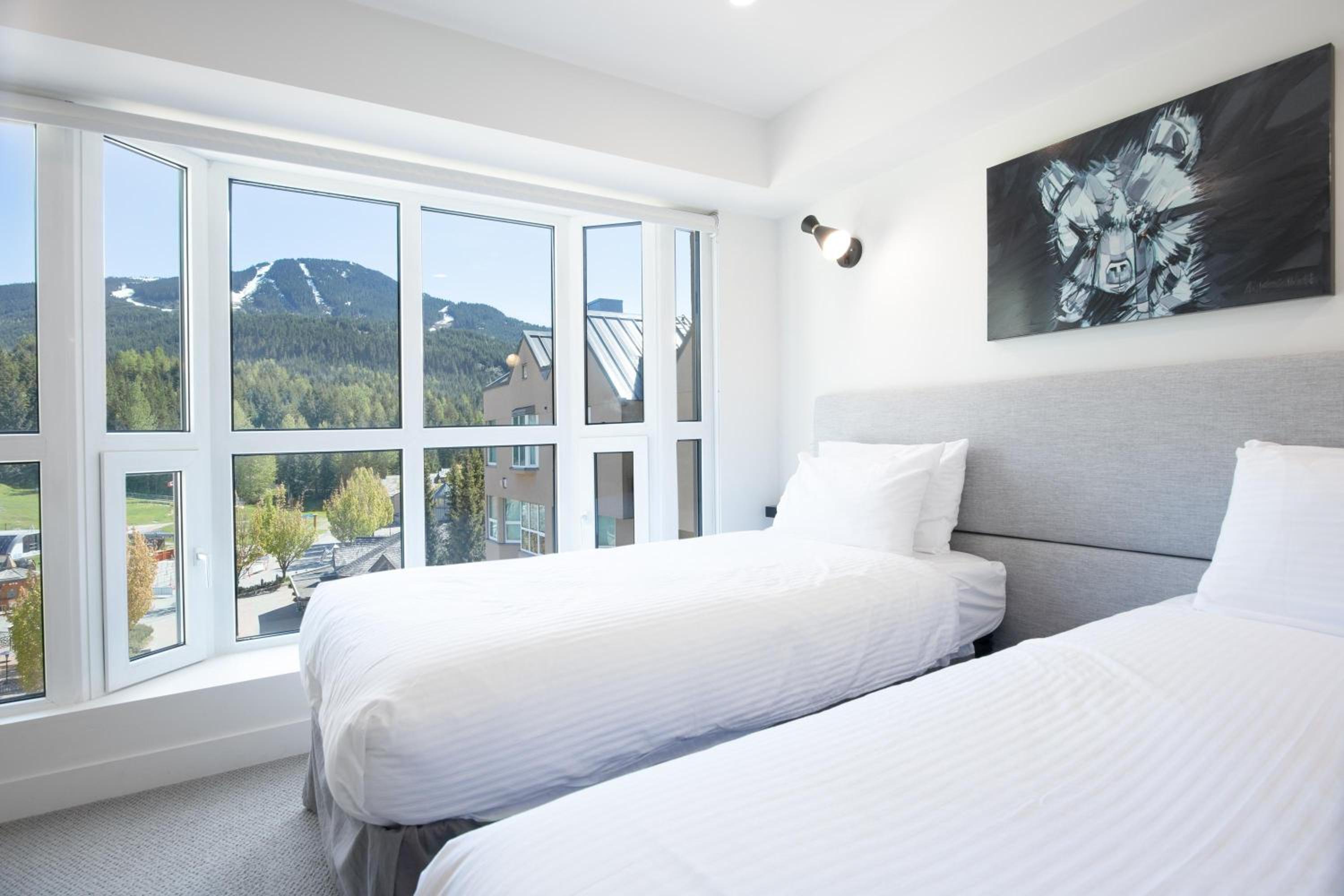 Le Chamois 510 - Ski In/Out, Blackcomb Base, Newly Renovated, Common Area Pool/Hot Tub 