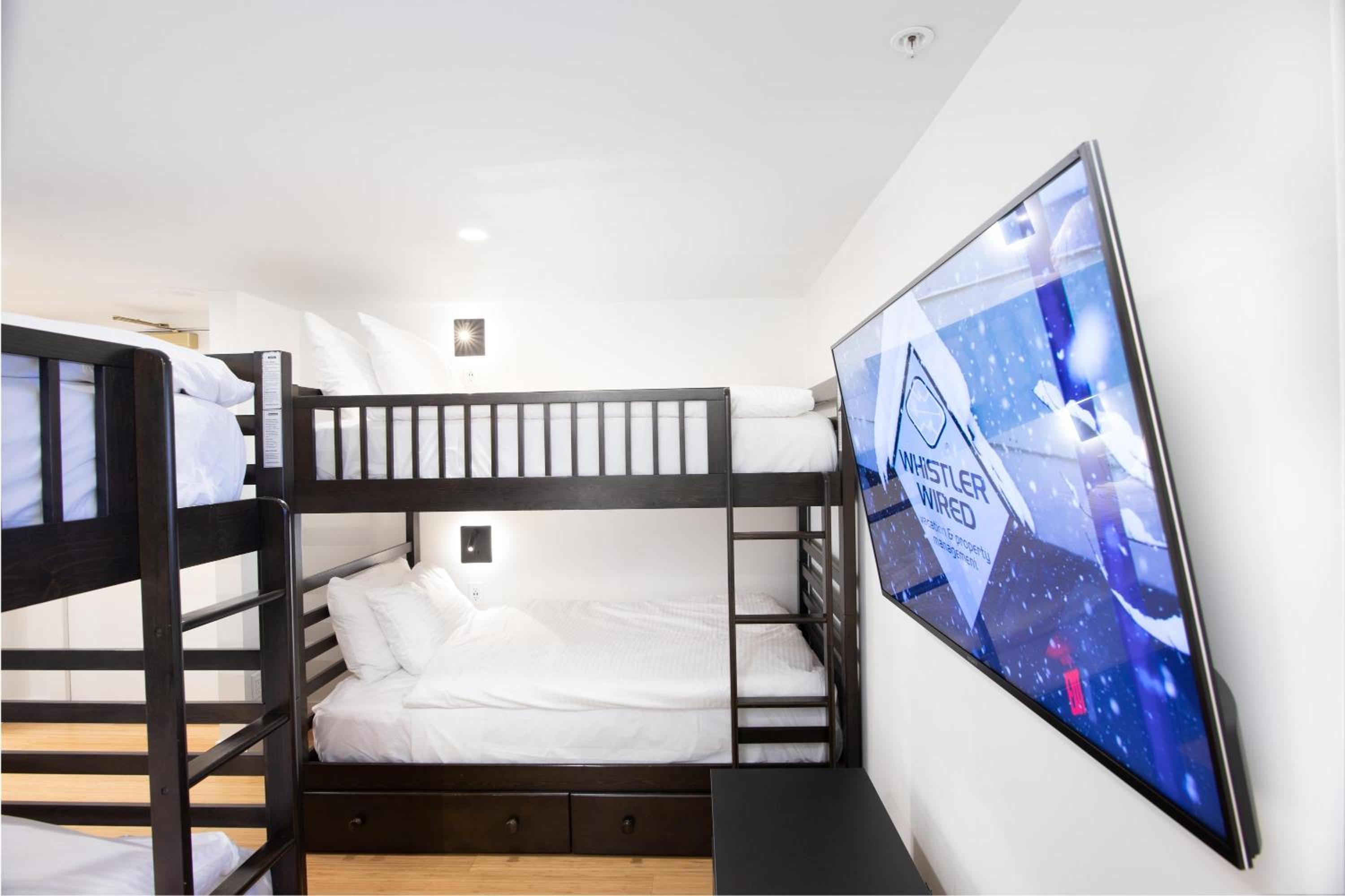 Le Chamois 510 - Ski In/Out, Blackcomb Base, Newly Renovated, Common Area Pool/Hot Tub 