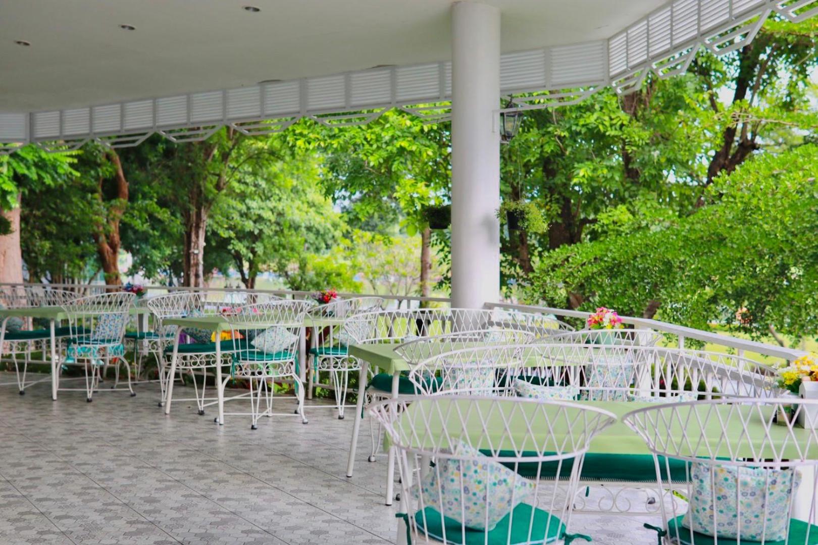 Tubtim Siam River Kwai Resort