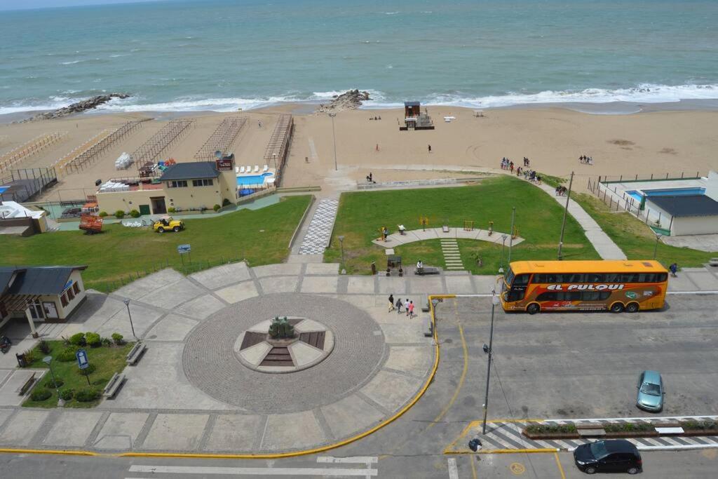 Peatonal al Mar