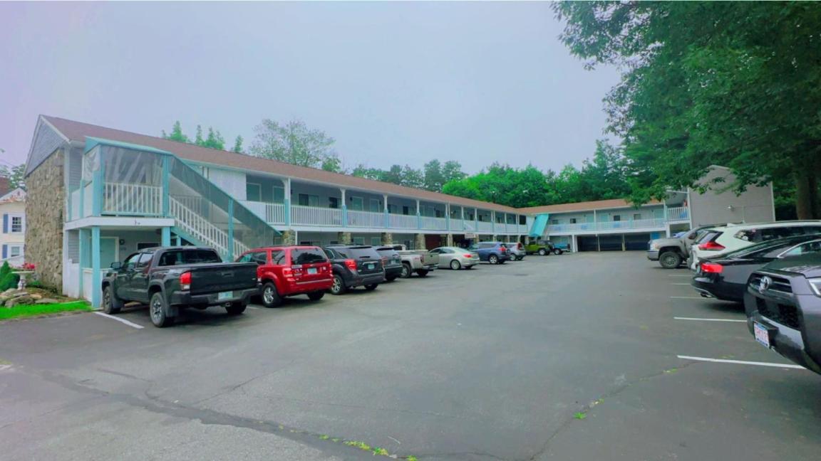Hampton Motor Inn
