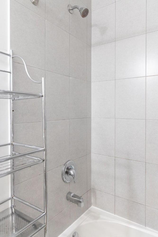 Beautiful Townhouse Near Yorkdale Mall, Wilson Subway