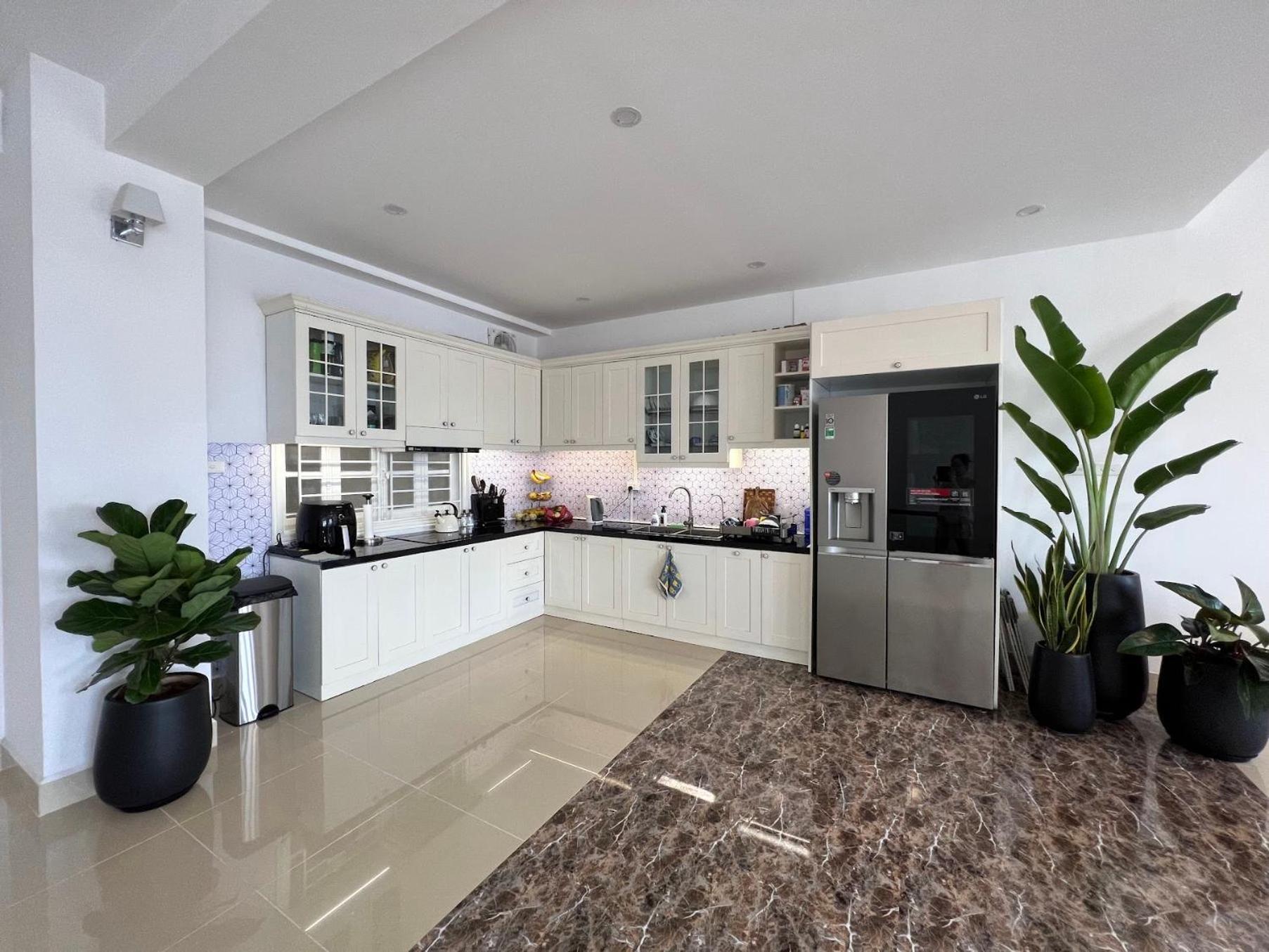 Spacious Duplex Penthouse with 3 Bedrooms in Tây Hồ