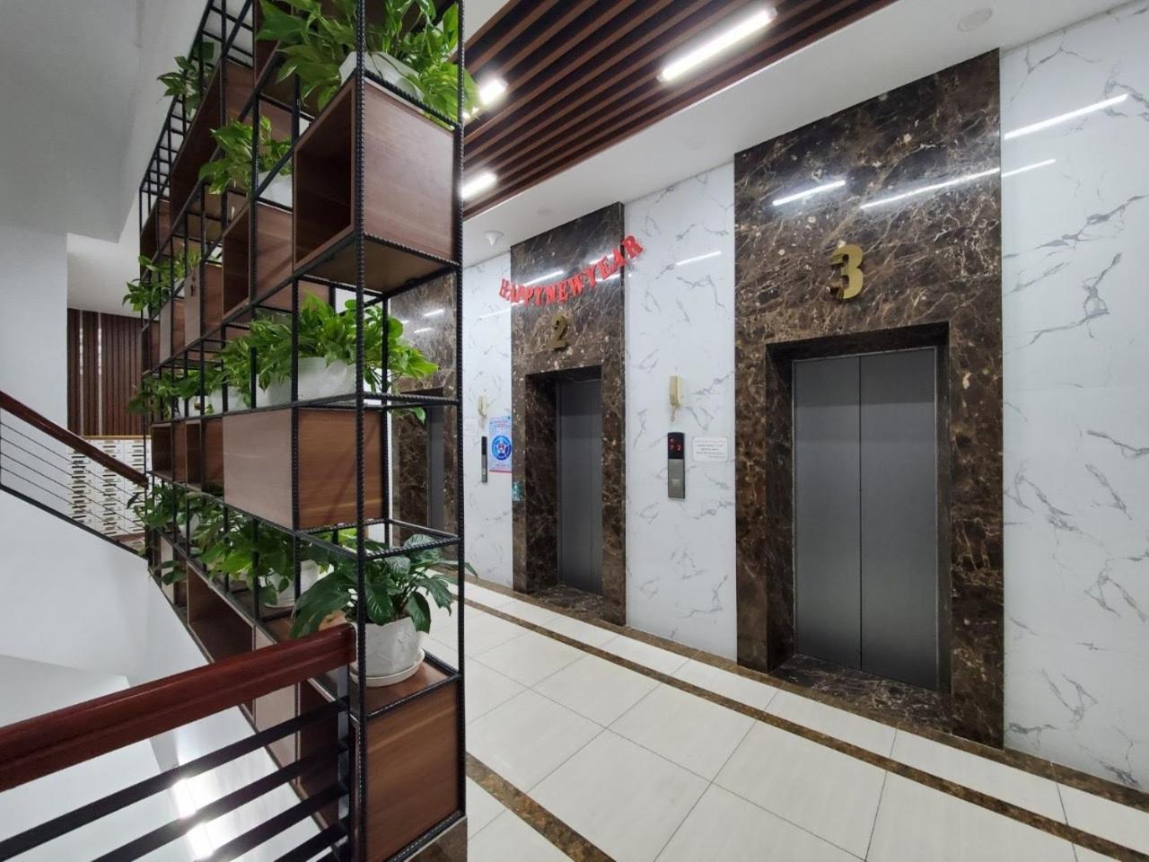Spacious Duplex Penthouse with 3 Bedrooms in Tây Hồ