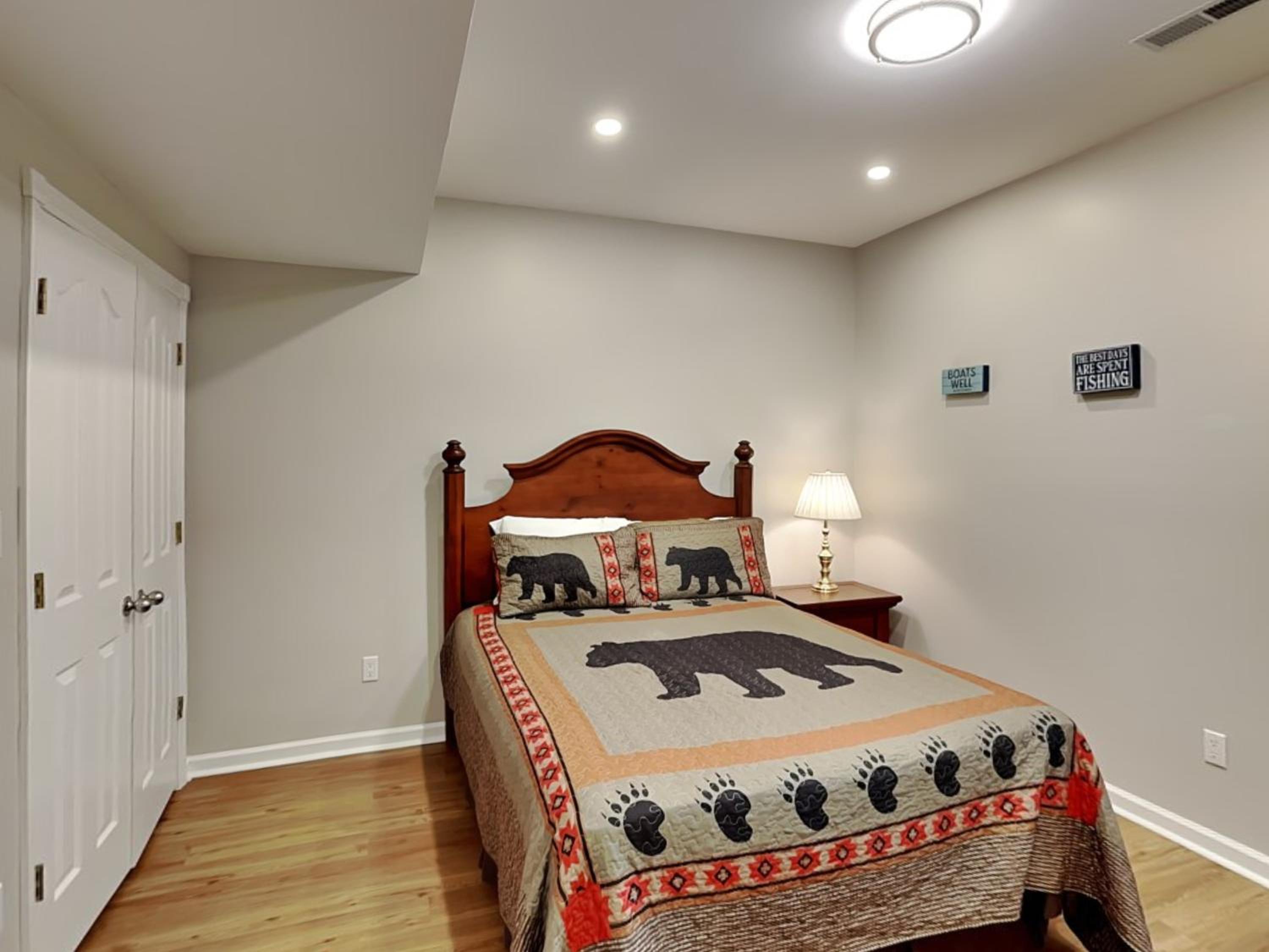 Captains Cabin