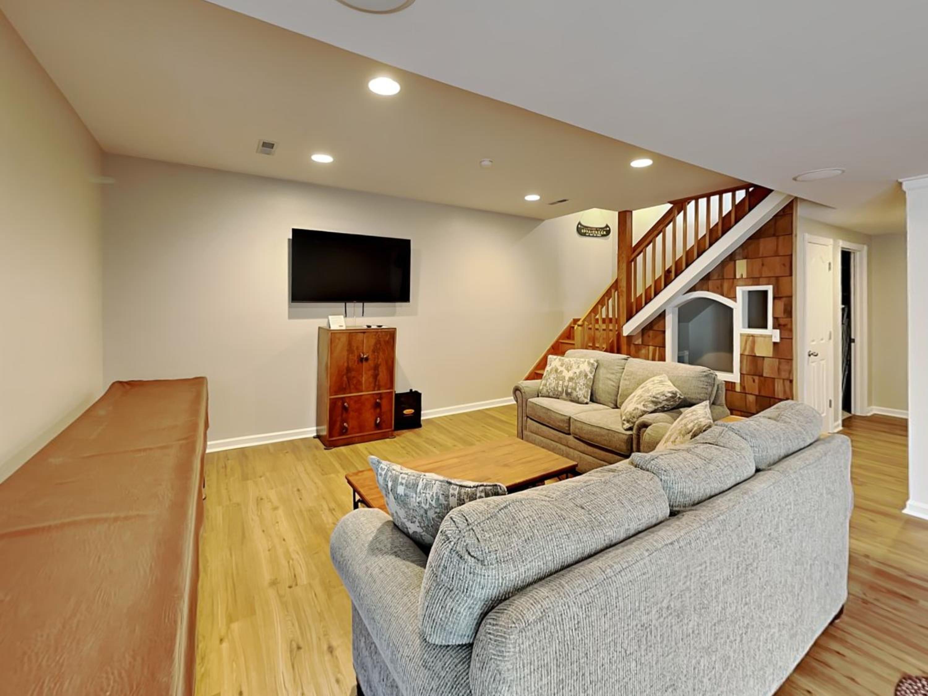 Captains Cabin