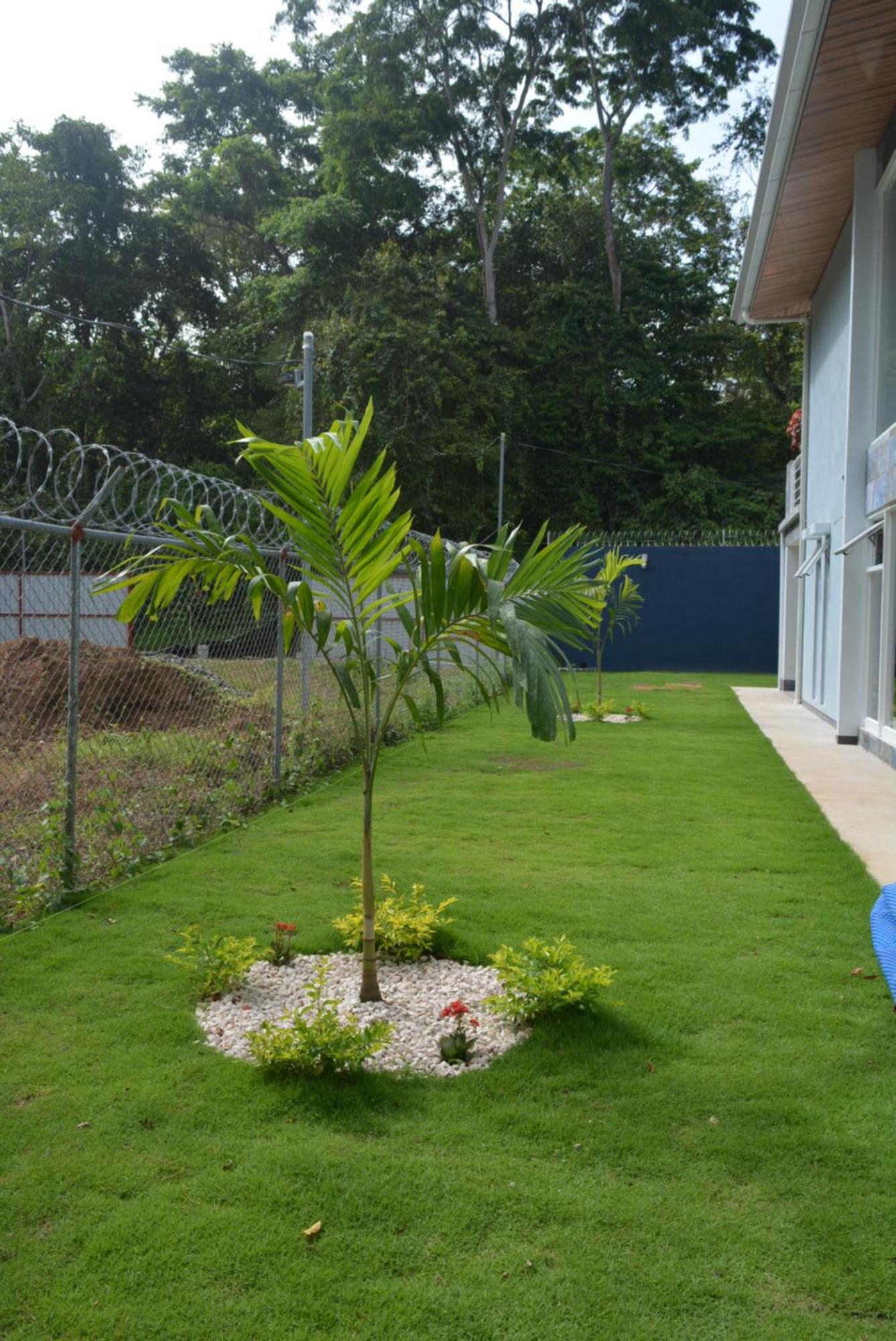 CR Caribbean Blue House - Modern style 100 WiFi