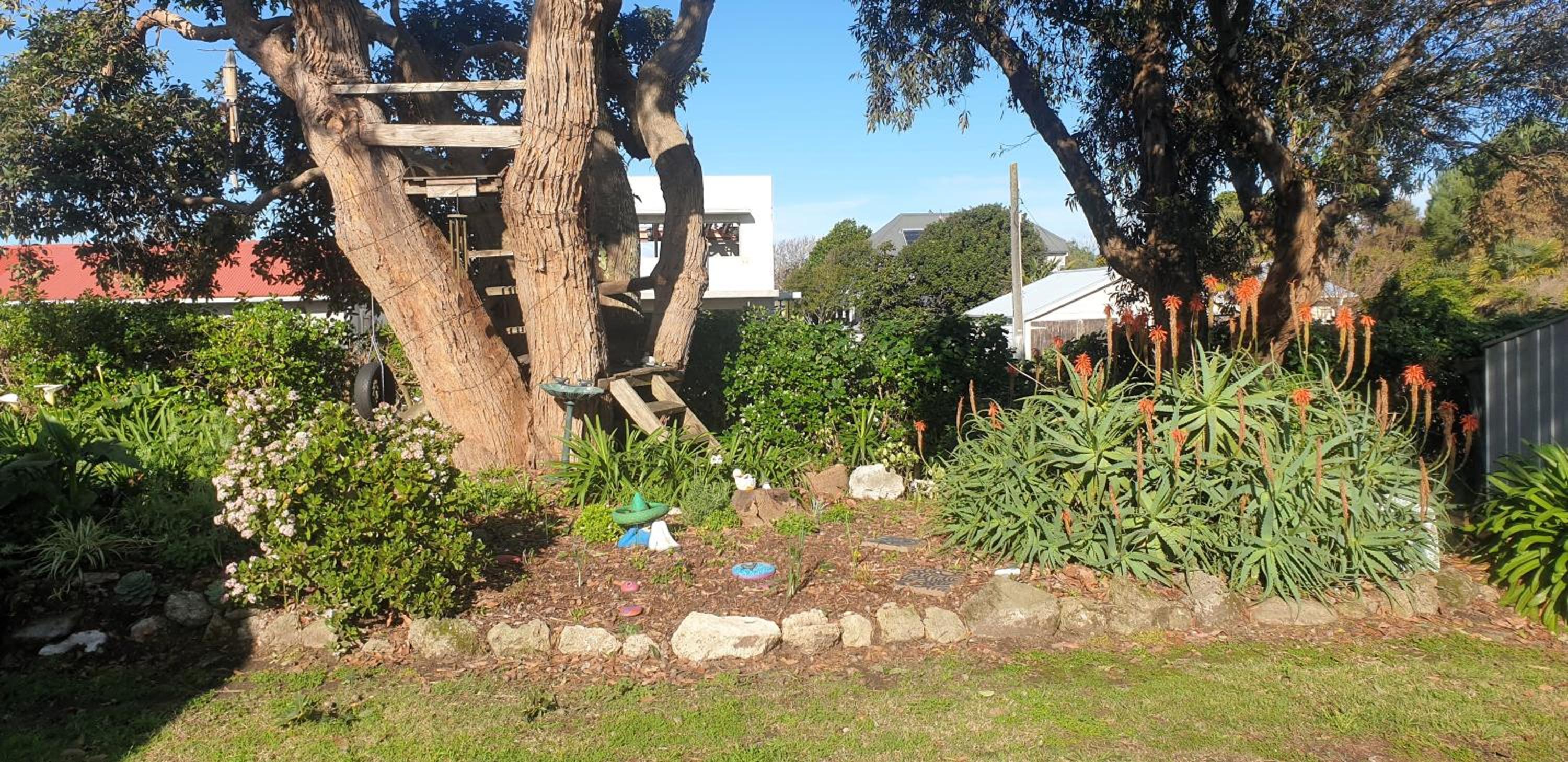 Pohutukawa Villa