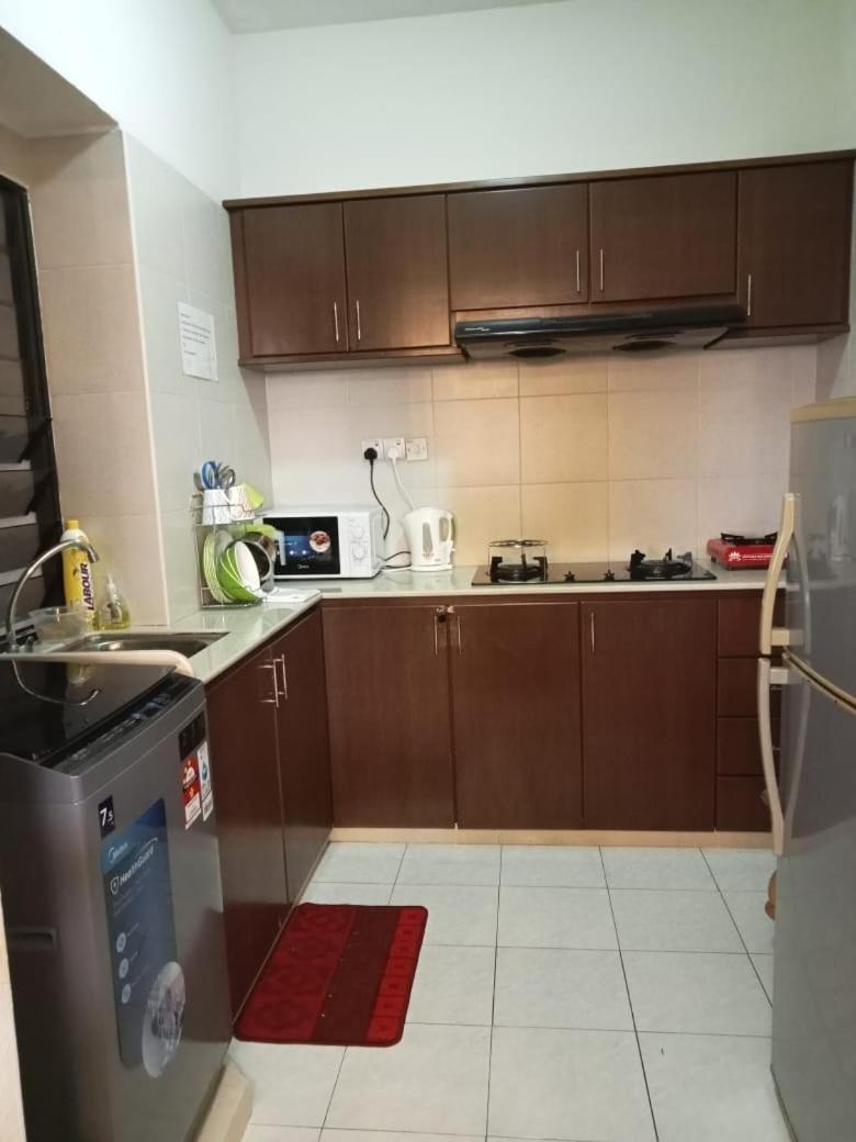 Batu Feringgi Sri Sayang Apartment photo 5