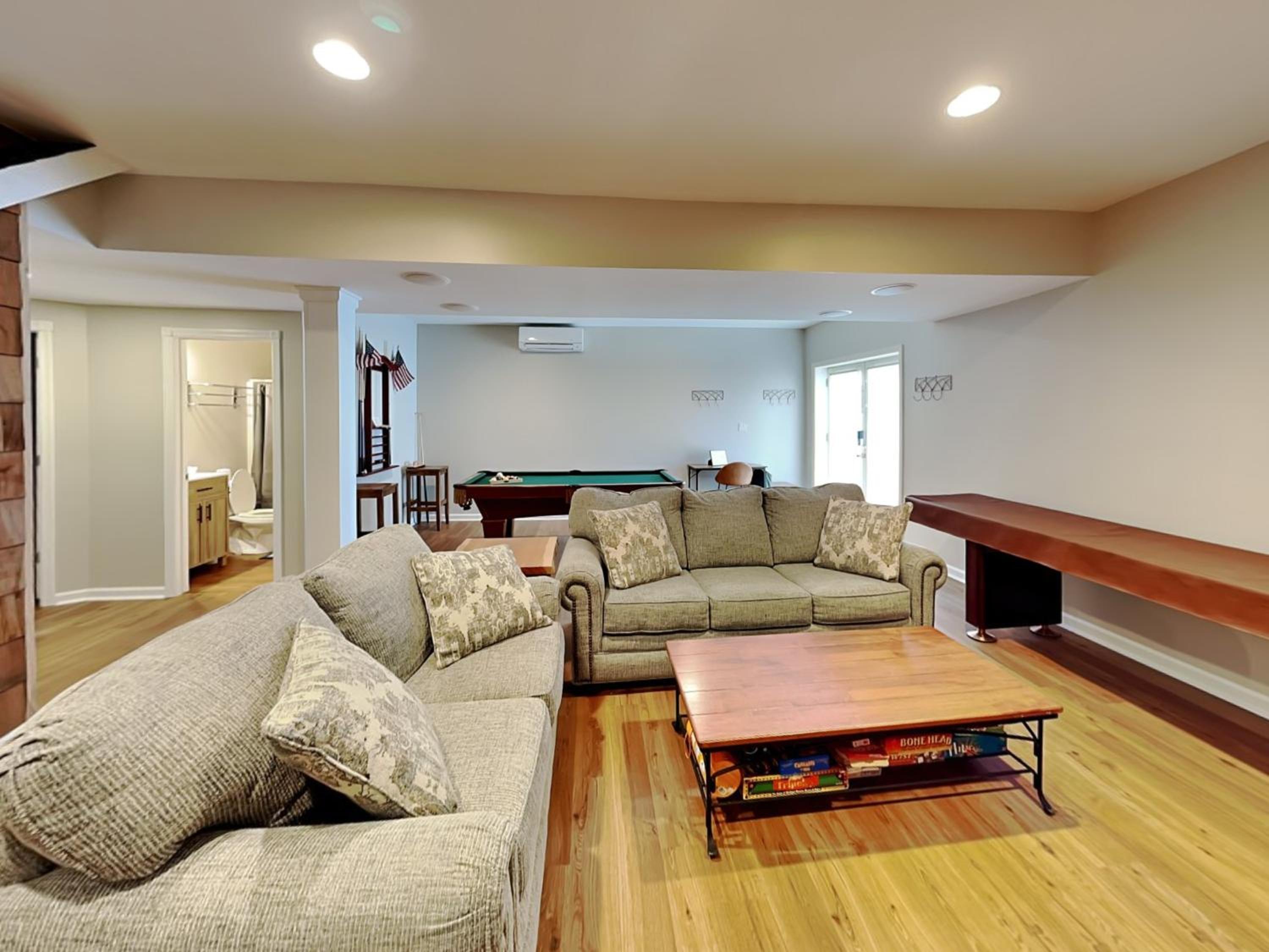 Captains Cabin