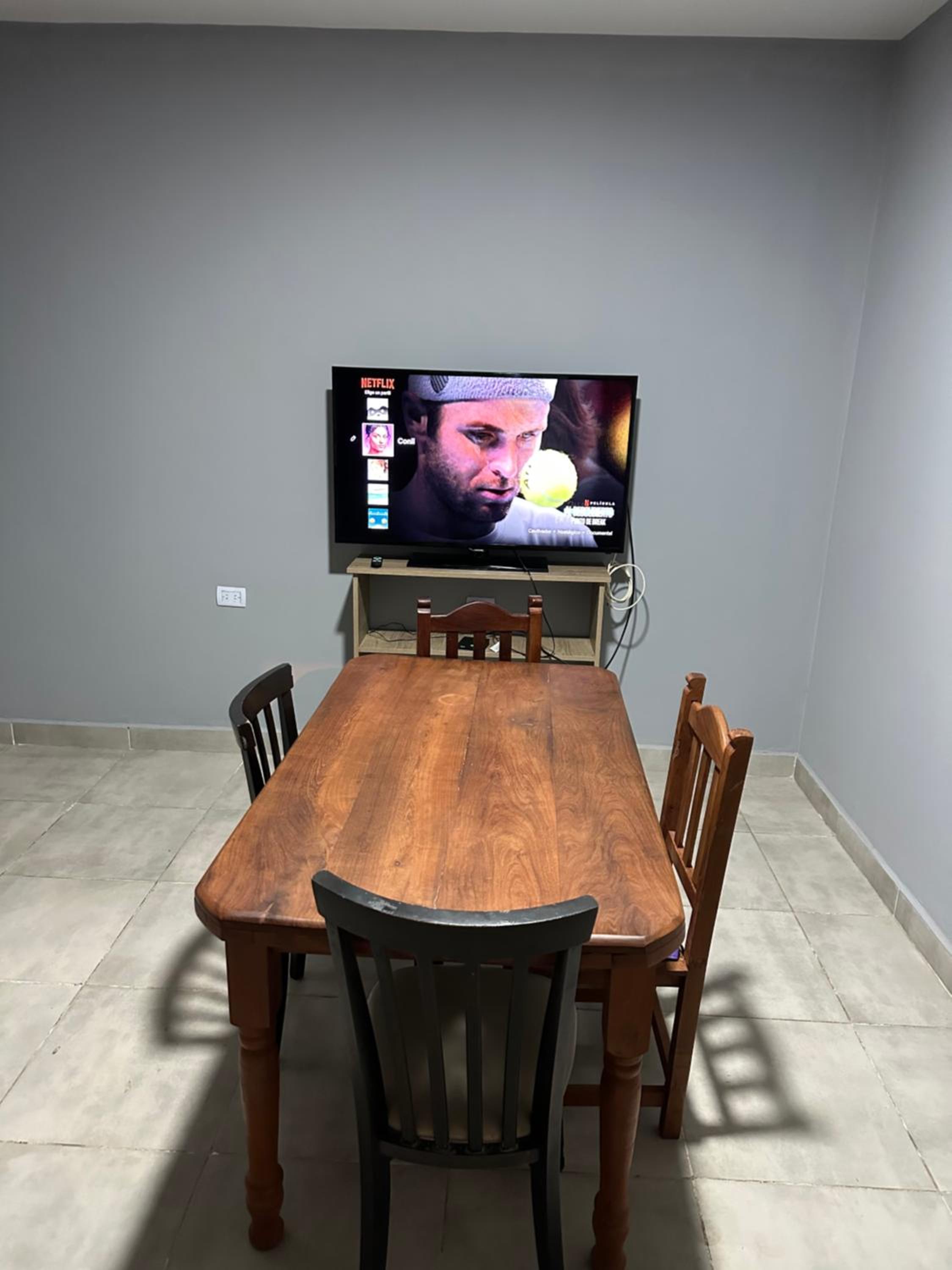 Esmeralda Apartment