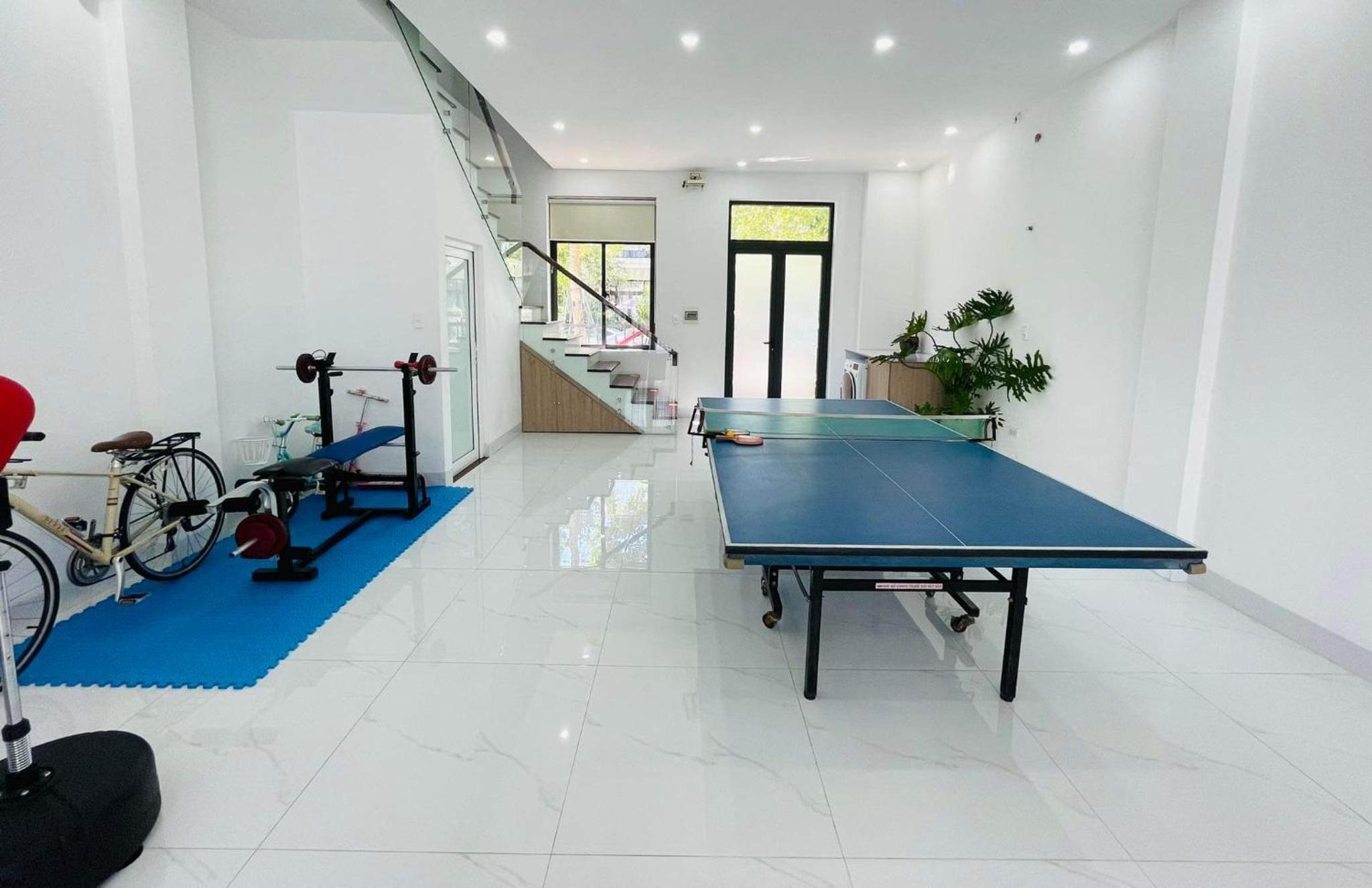Bon's Homestay - NGUYÊN CĂN 3 phòng ngủ - Hai mặt tiền - Bãi đỗ xe có mái che miễn phí view 5