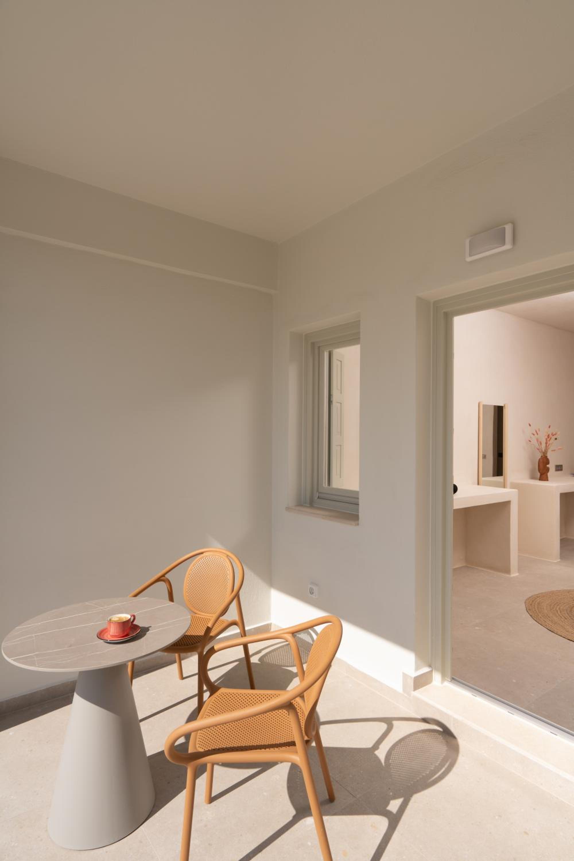 Acanthus Oia - Luxury Jacuzzi Suites photo 4