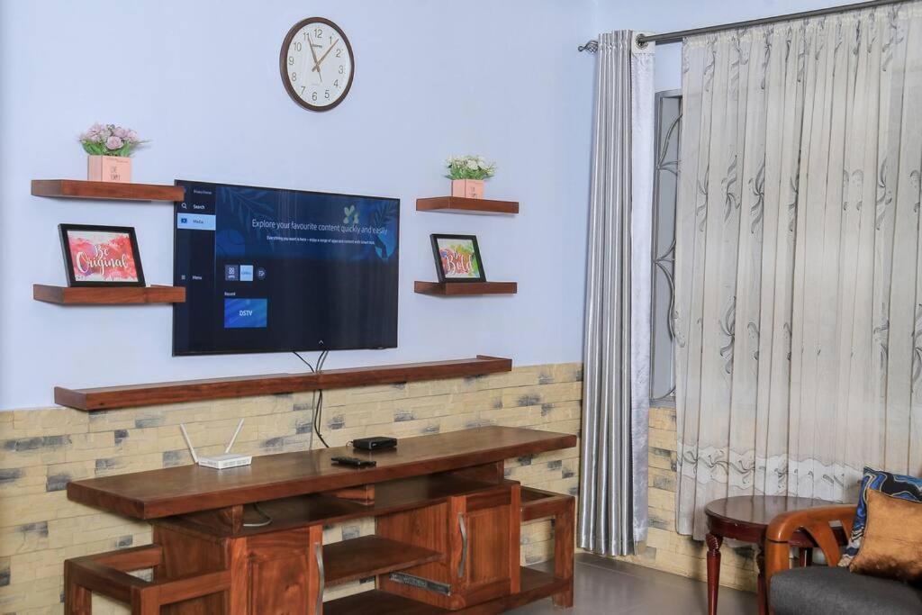 Family Fun-ctions, Unlimited Internet, Solar Power Backup