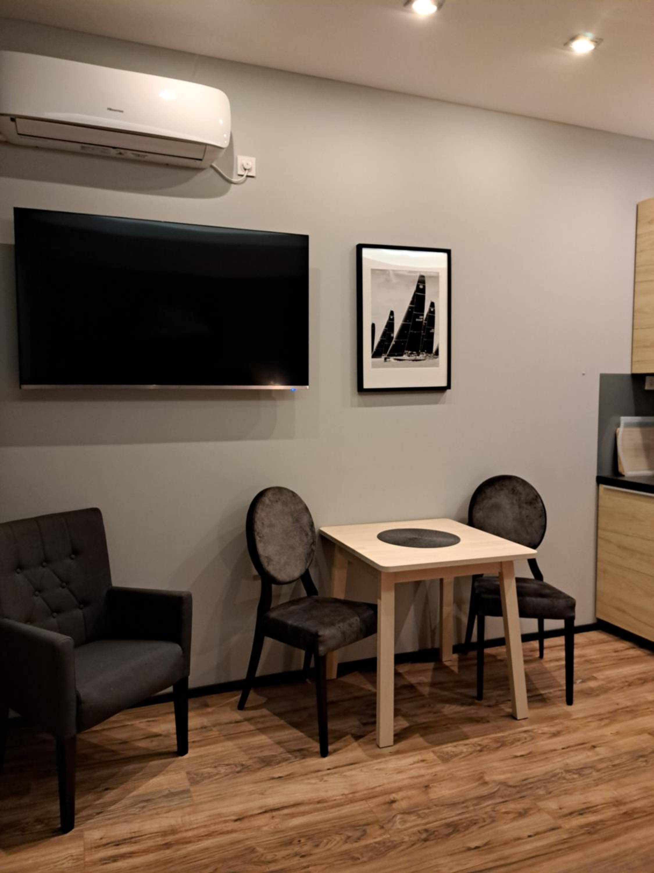 Apartmani Kameno Sidro