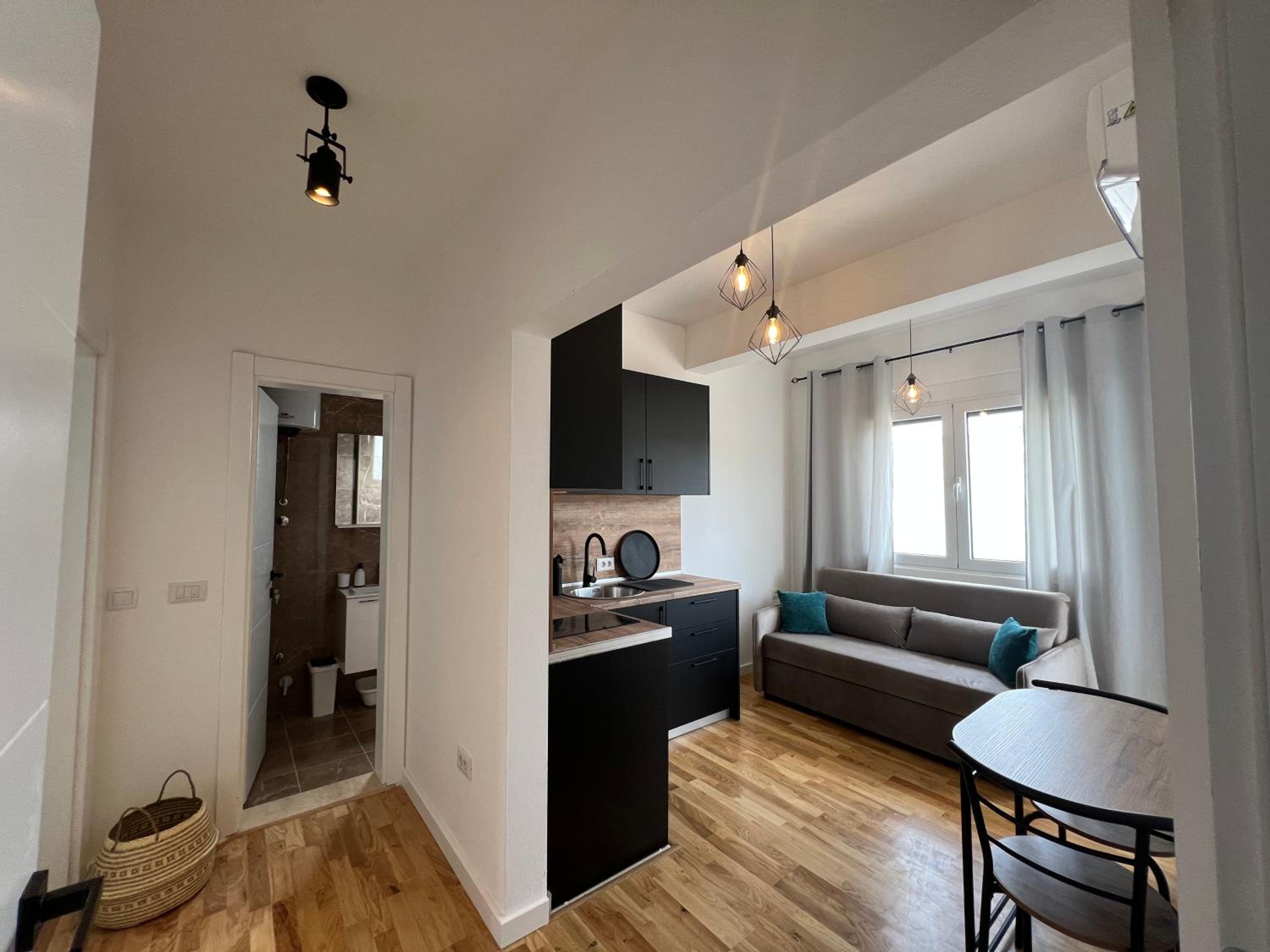 Remi Studio Apartments