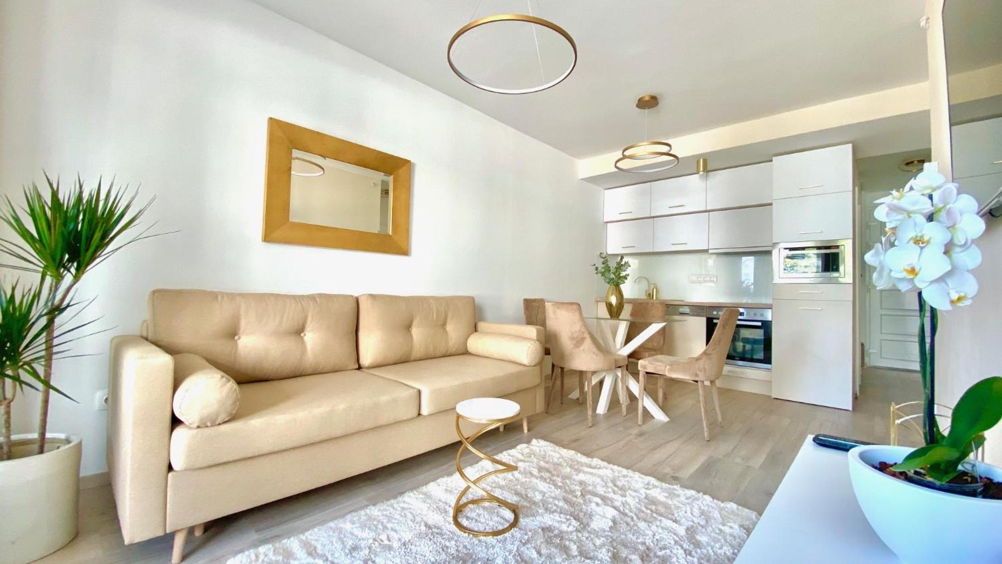 Eastlake Apartman