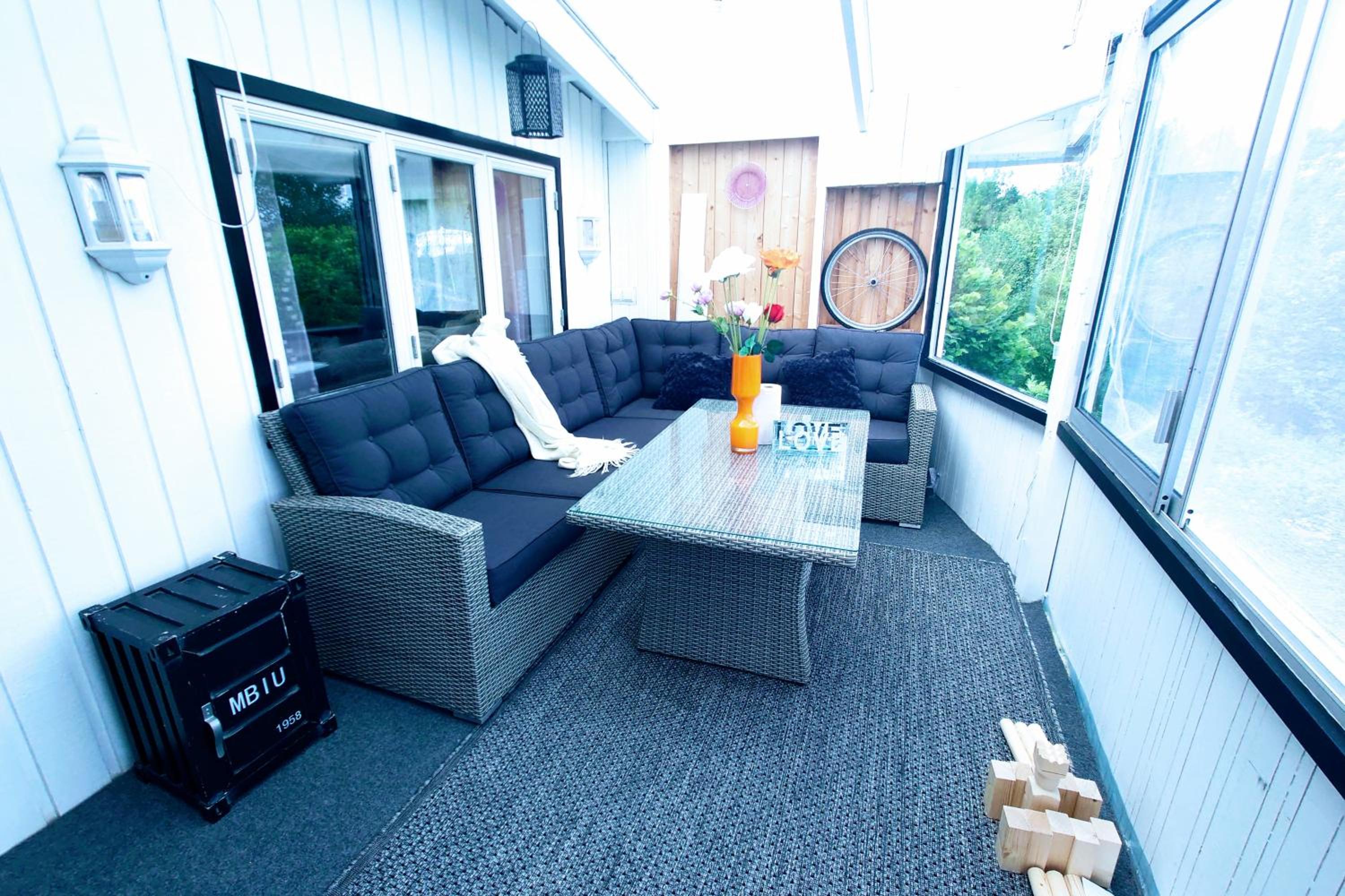 Anten Lake House