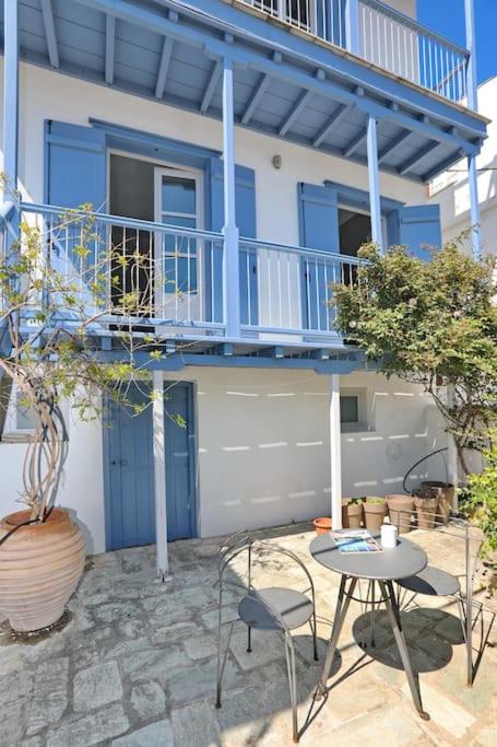 Blue Top Skopelos