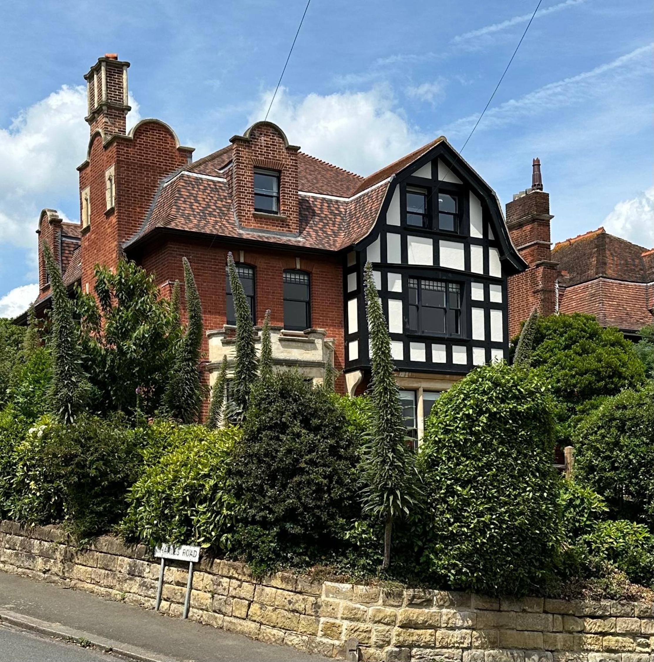 The Knowle at St Leonards