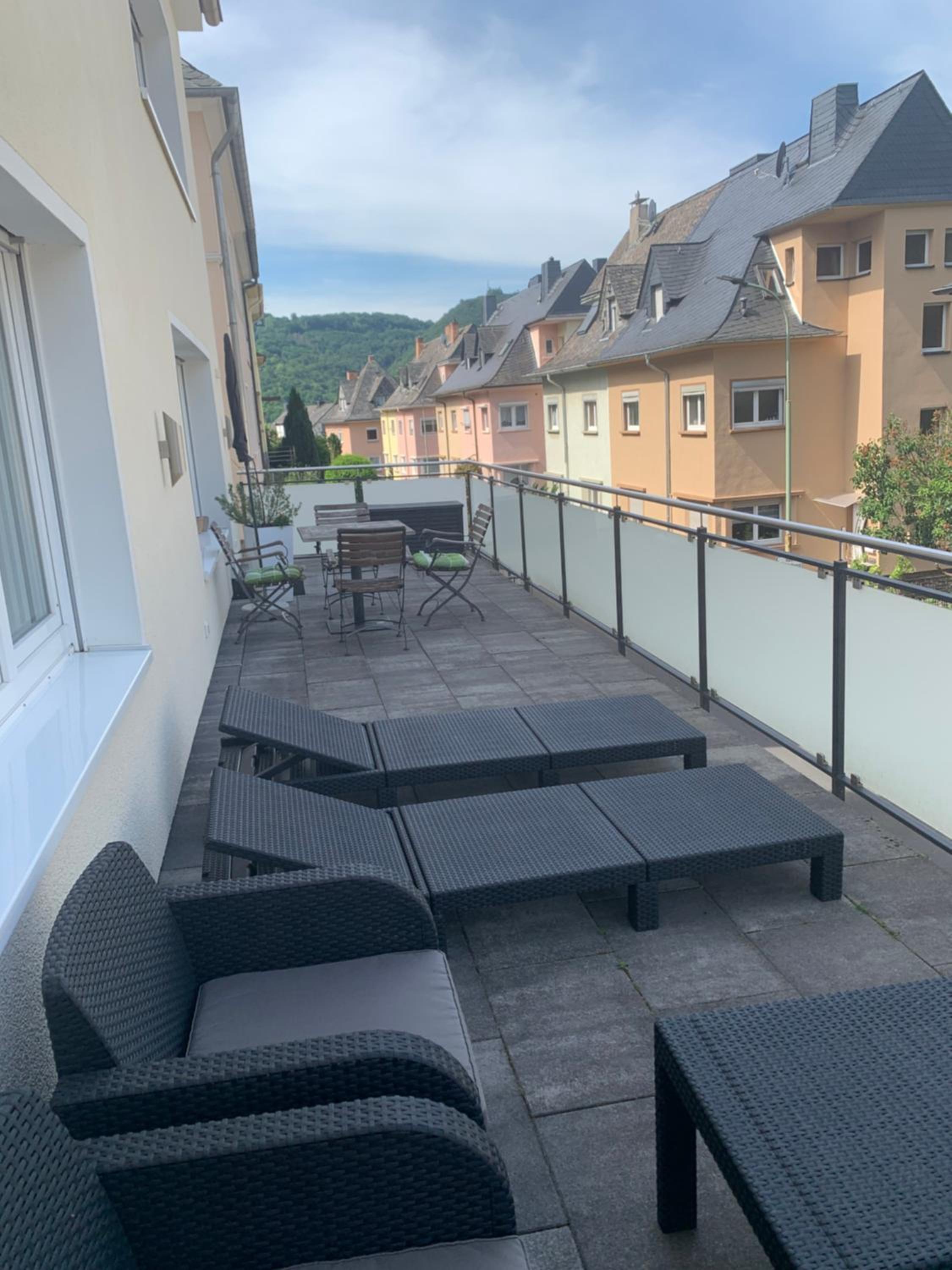 balcony