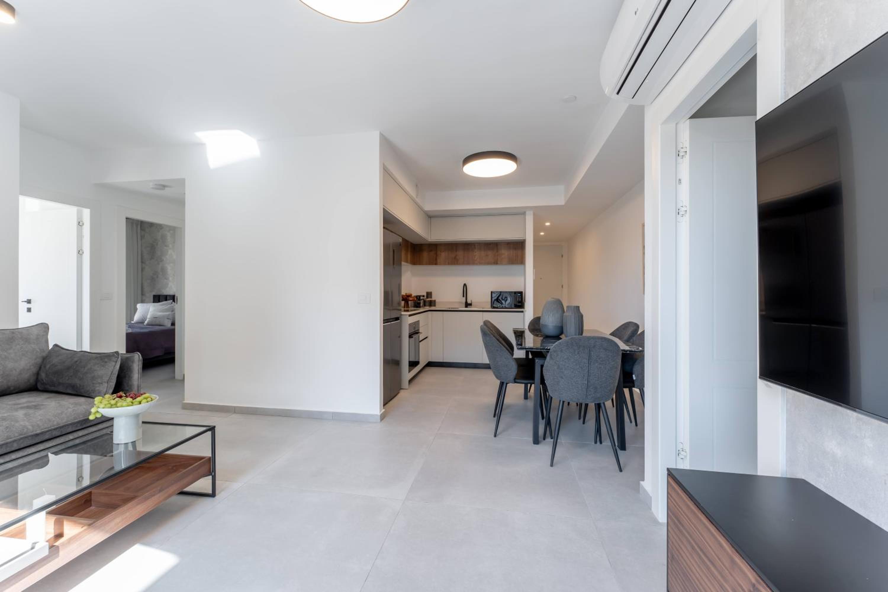 Holysuite Agripas