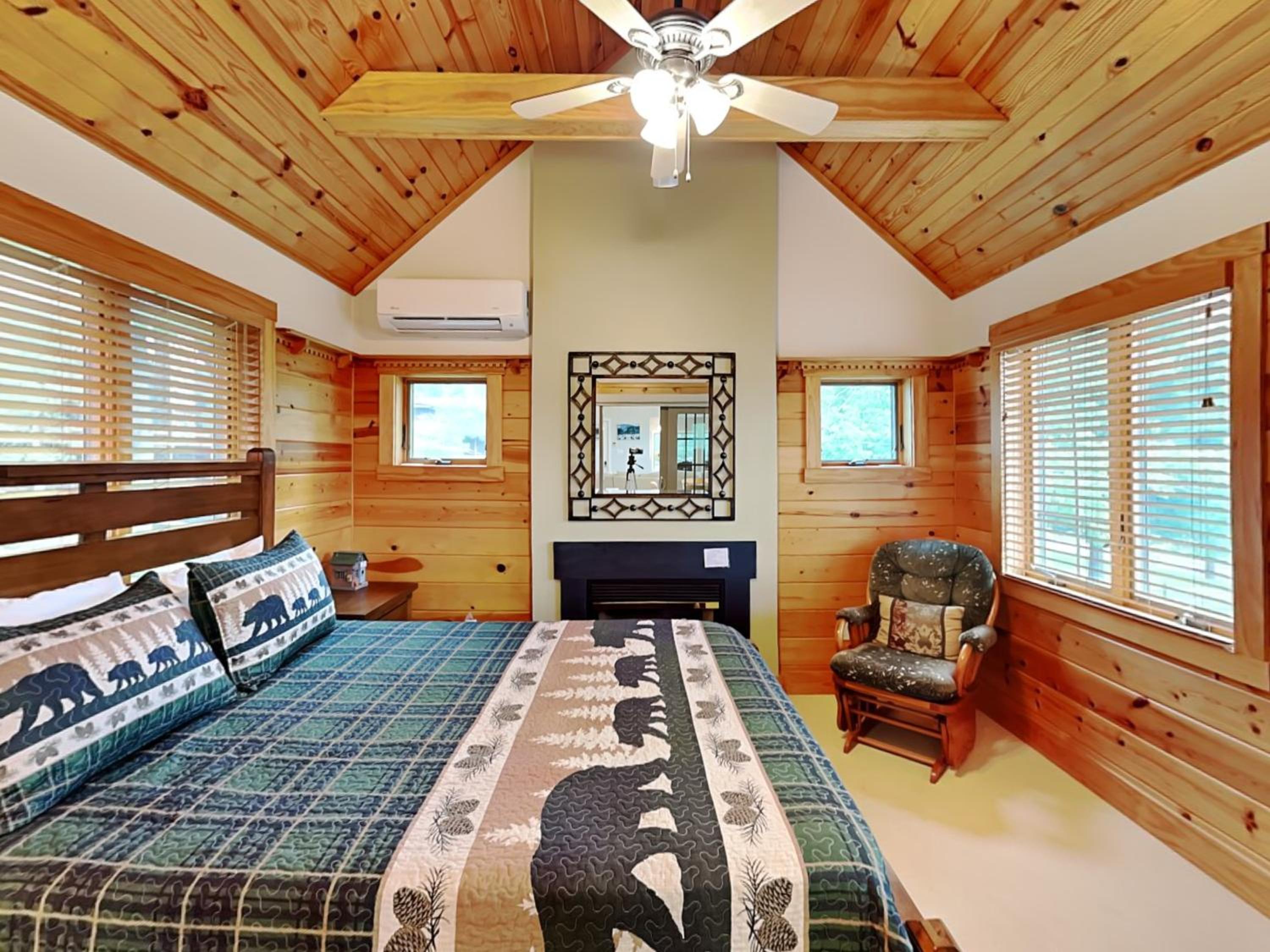 Captains Cabin