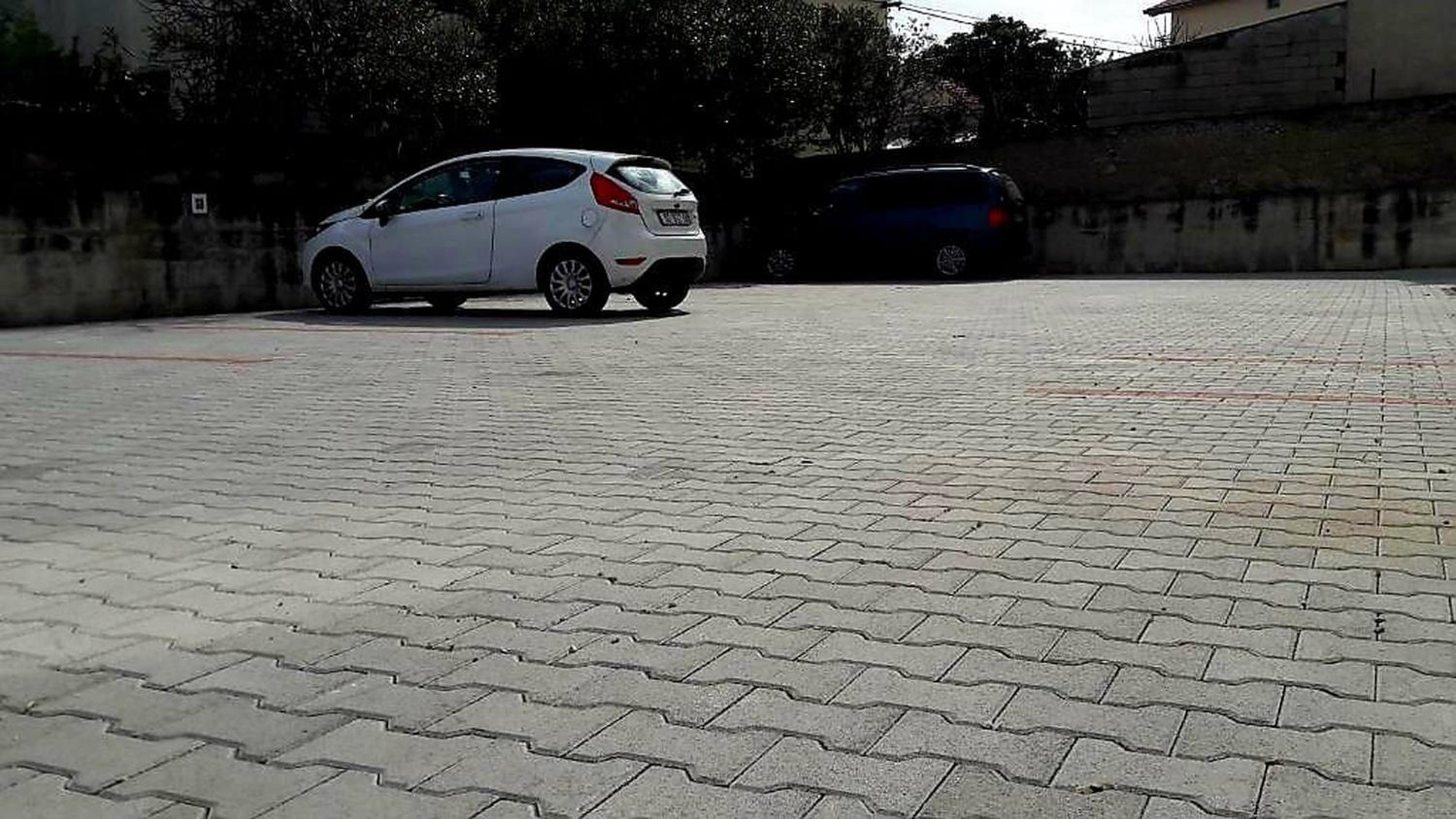 Photo 33