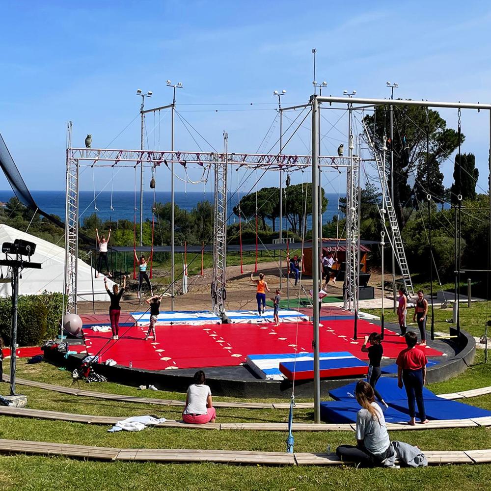 Agay Cap Esterel, le Village, quartier Belvédère T2 Rez-de-Jardin avec Vue Mer, Piscine et Parking inclus