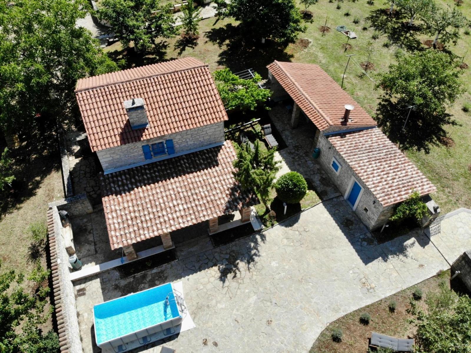 Family-sized renovated Istrian house w/lavand field - 20min from Rovinj. view 5