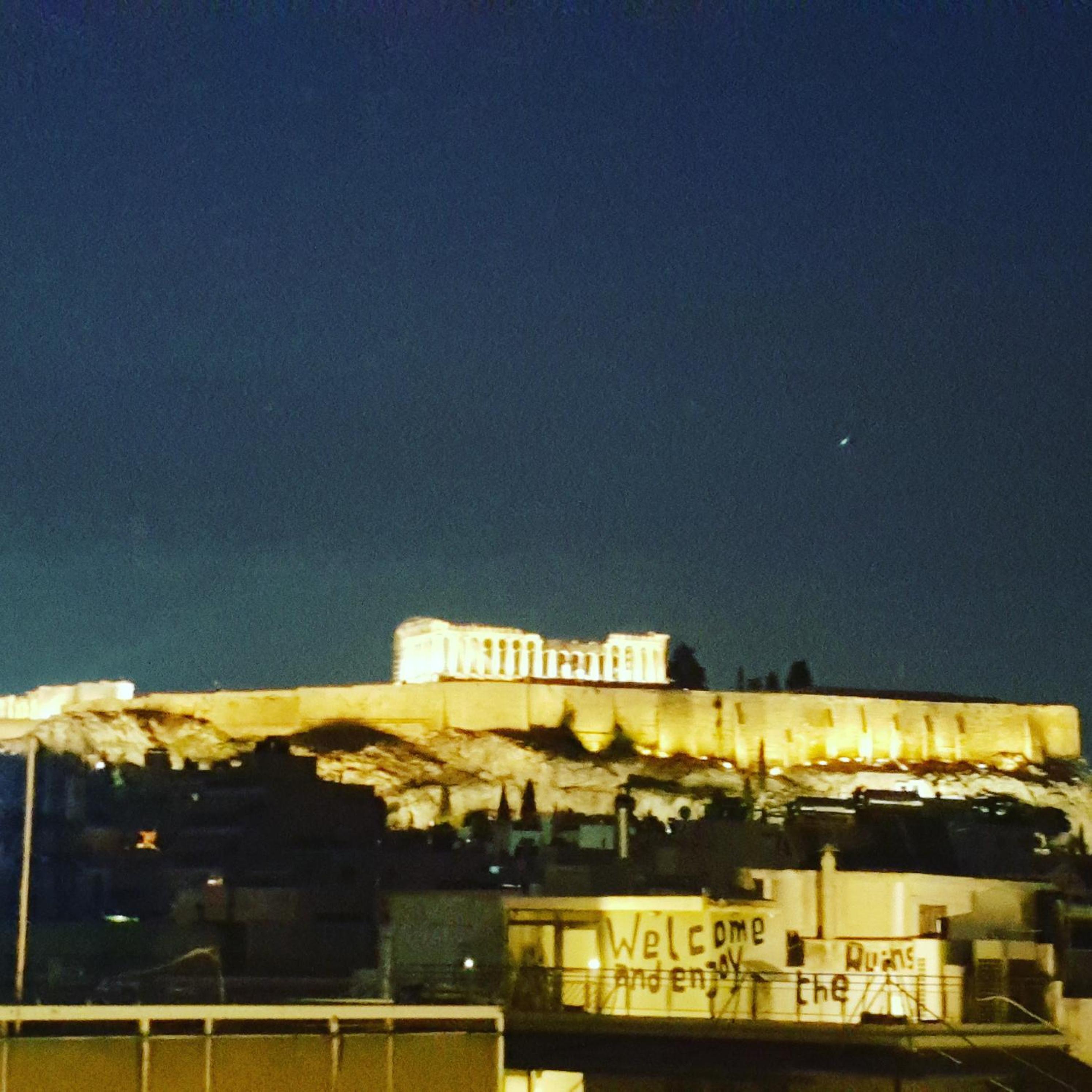 Athenslander Acropolis view