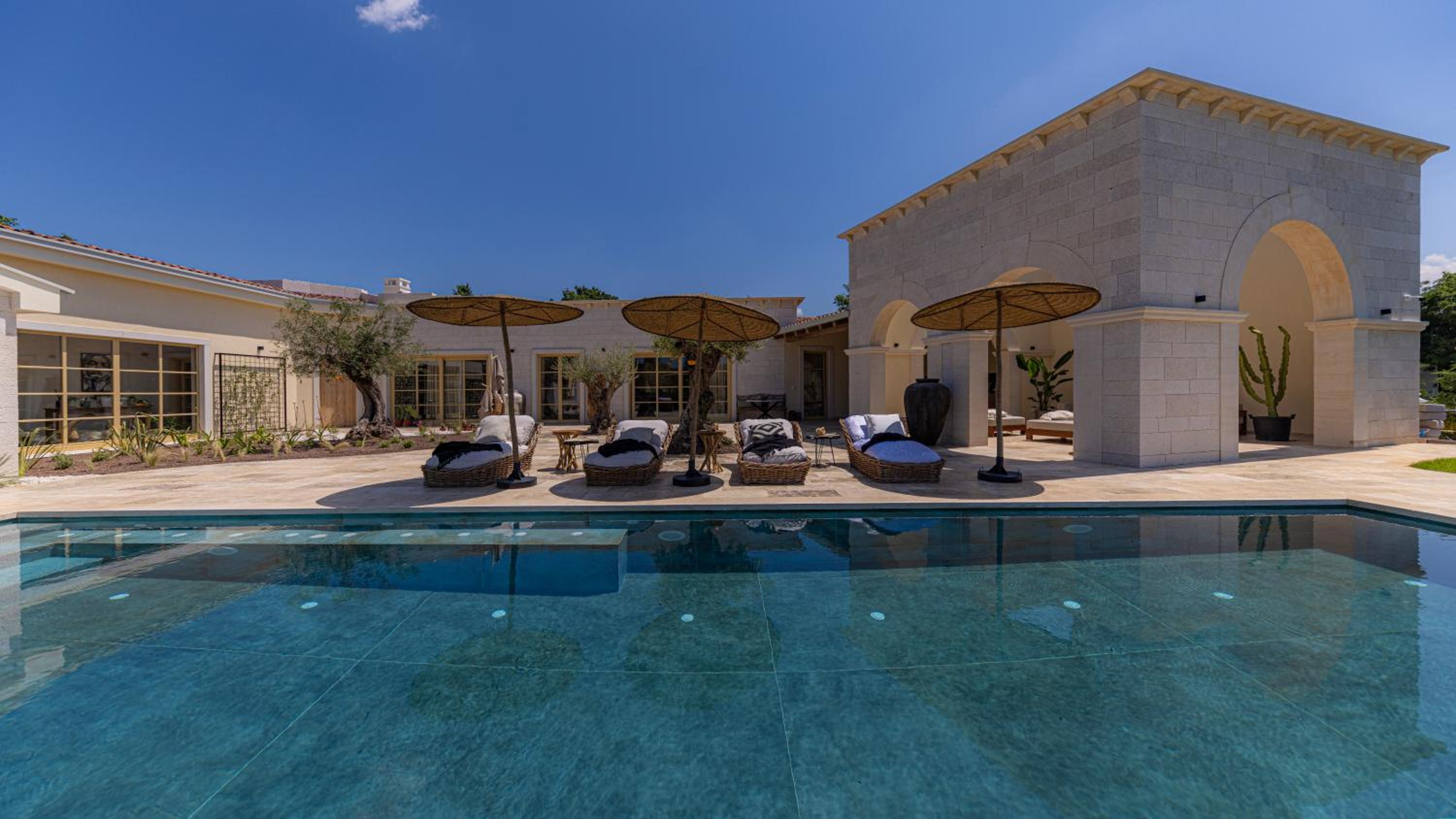 LaMaison - Concierge & Gourmet Serenity Escape