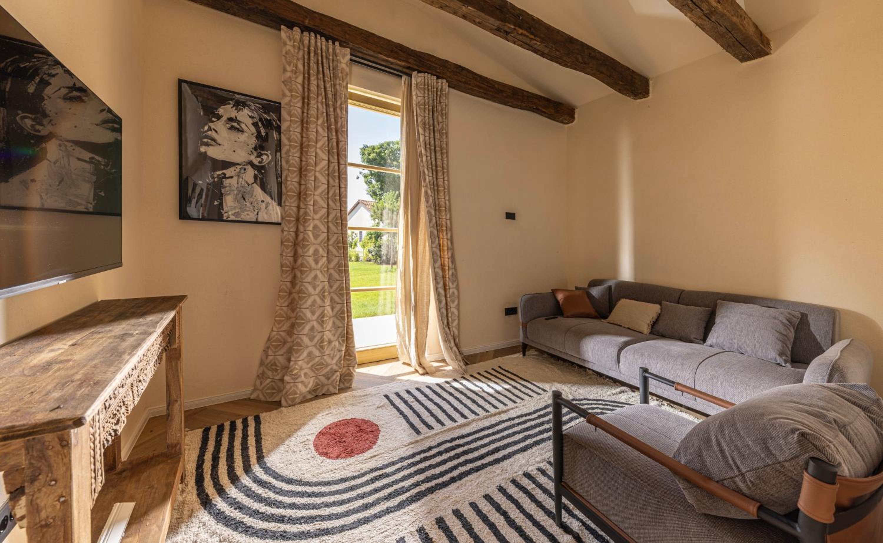 LaMaison - Concierge & Gourmet Serenity Escape
