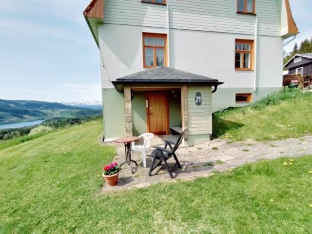 Photo 16