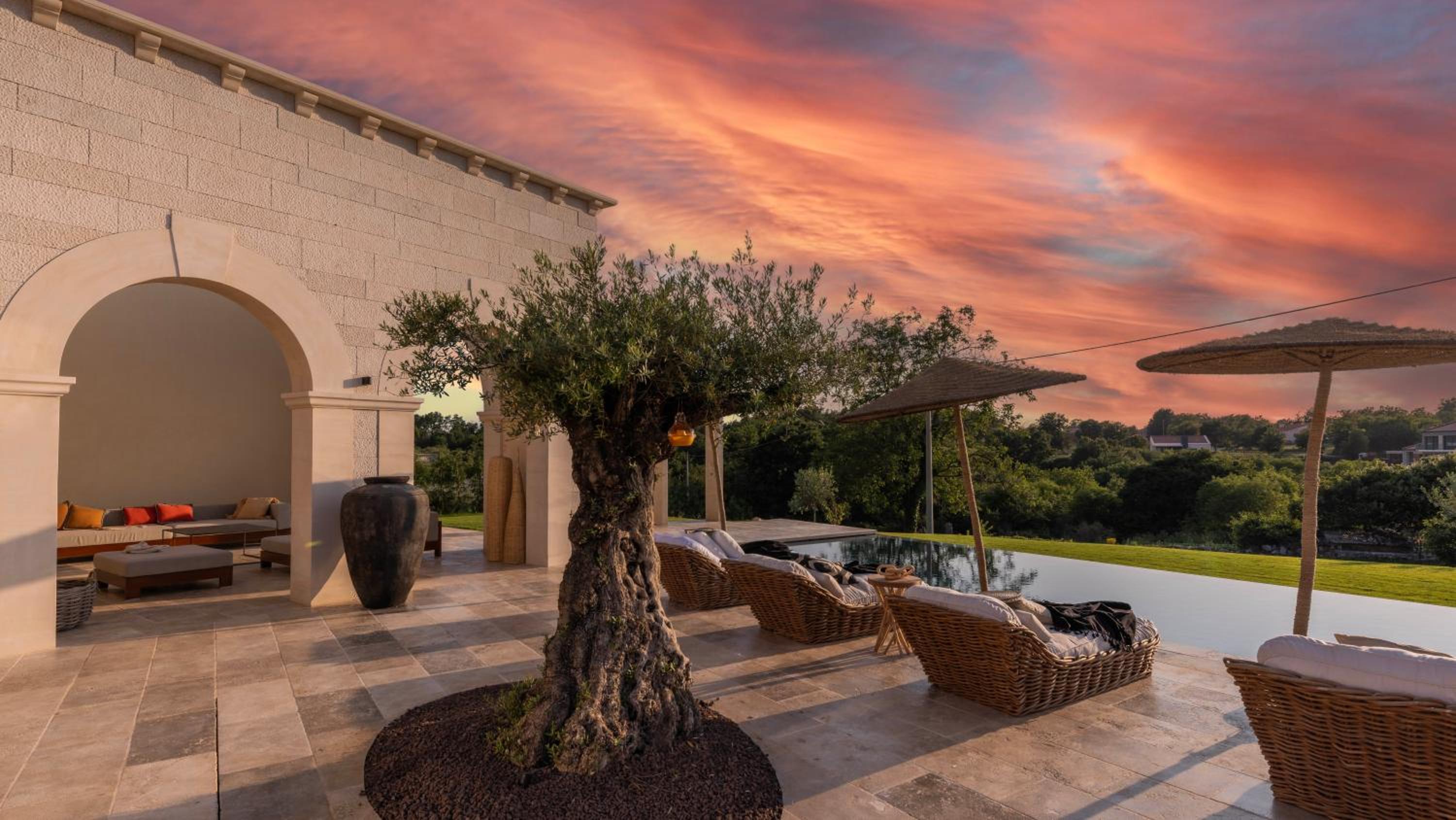 LaMaison - Concierge & Gourmet Serenity Escape