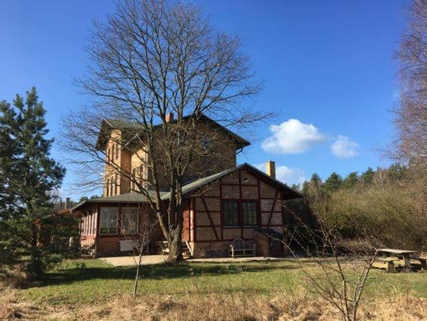 Landbahnhof Buschhof 1 OG, mit Gartensauna