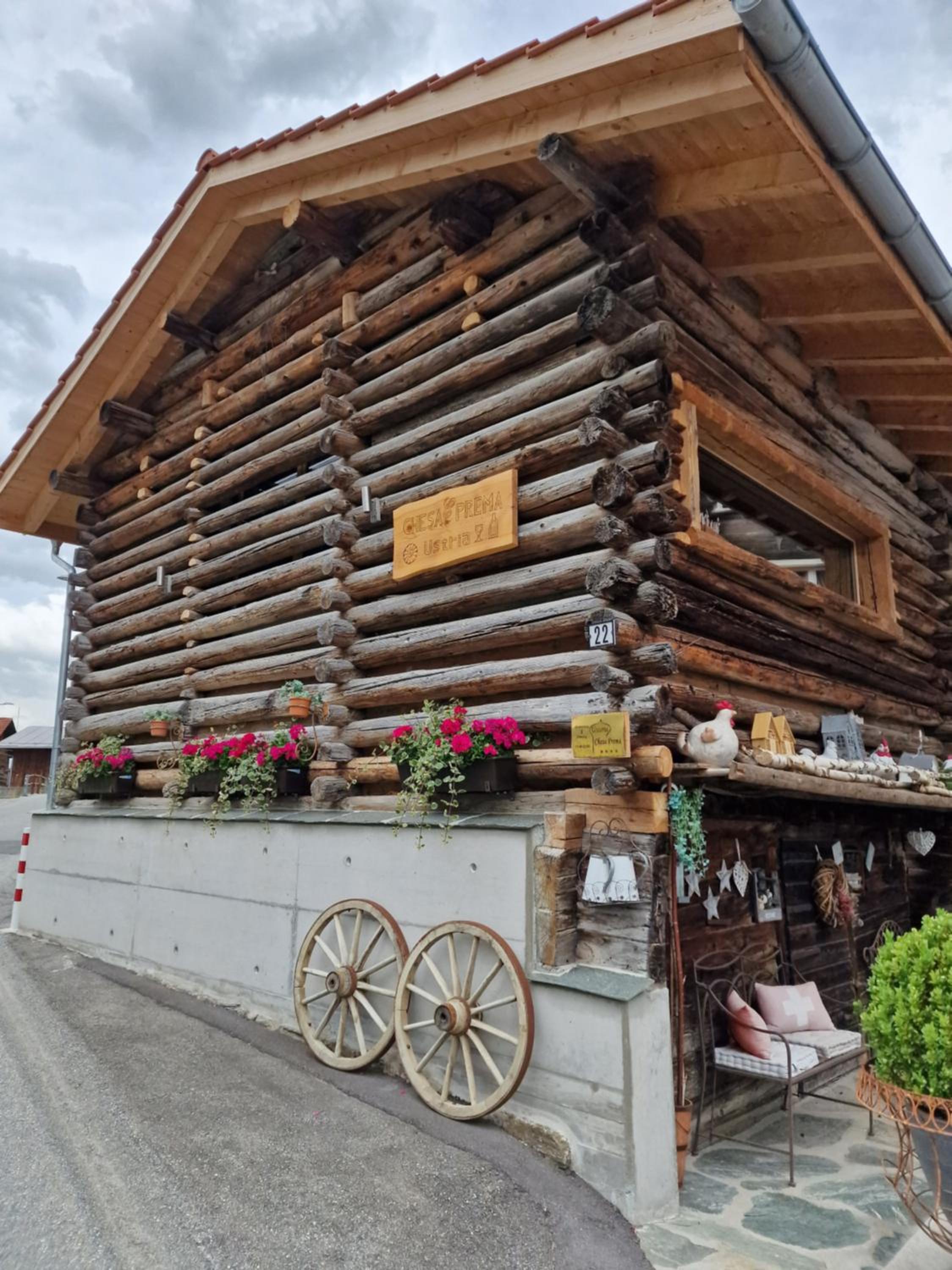 Chesa Prema Bed & Breakfast - Restaurant