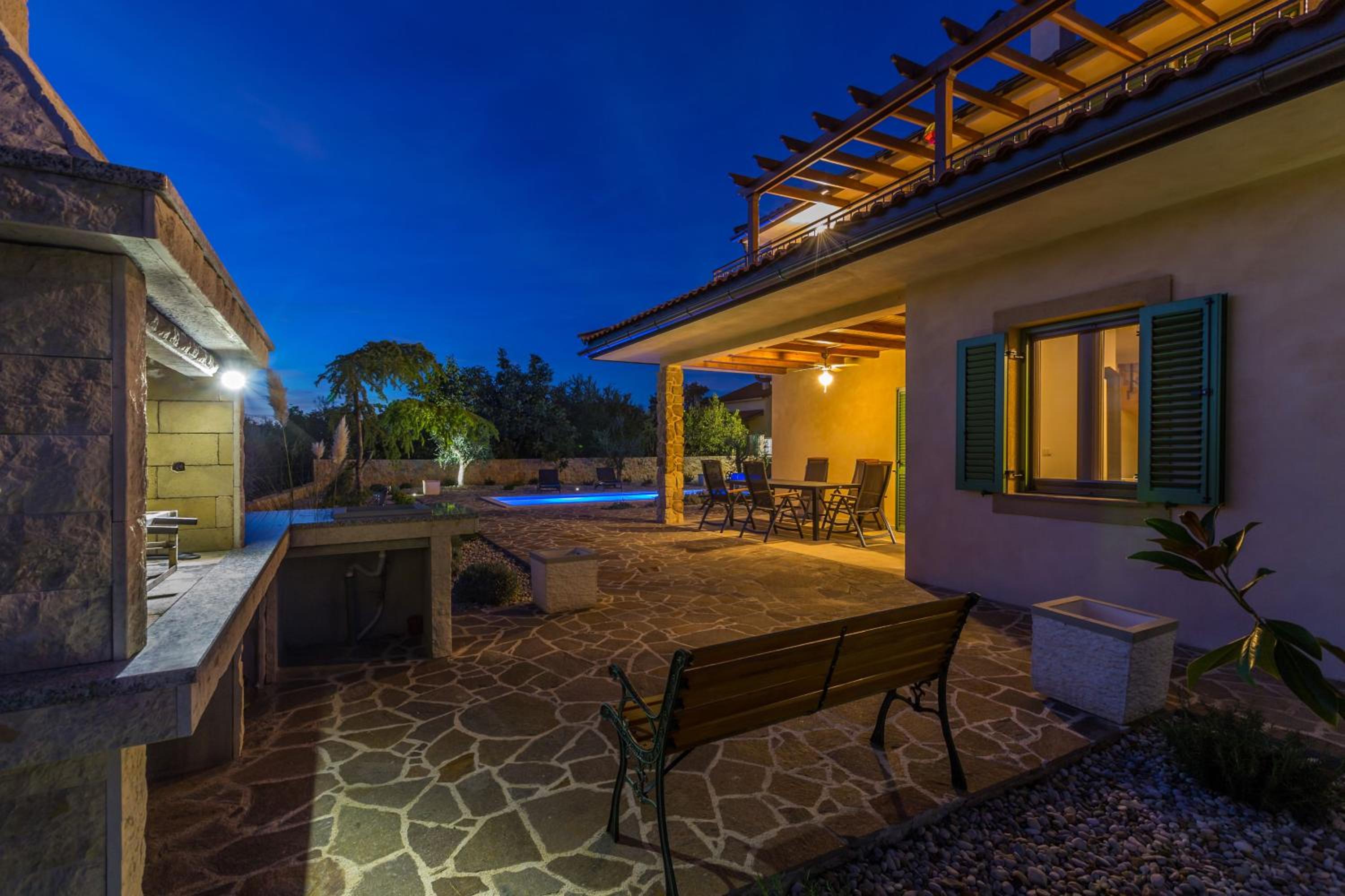 Rustic Villa Bellamare view 3