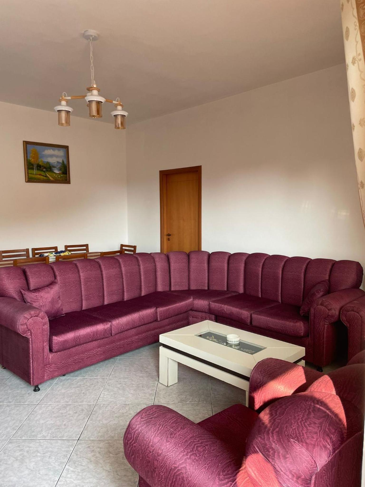 Villa Joli - 3 x spacious Houses with Yard & Parking in Central Vlore