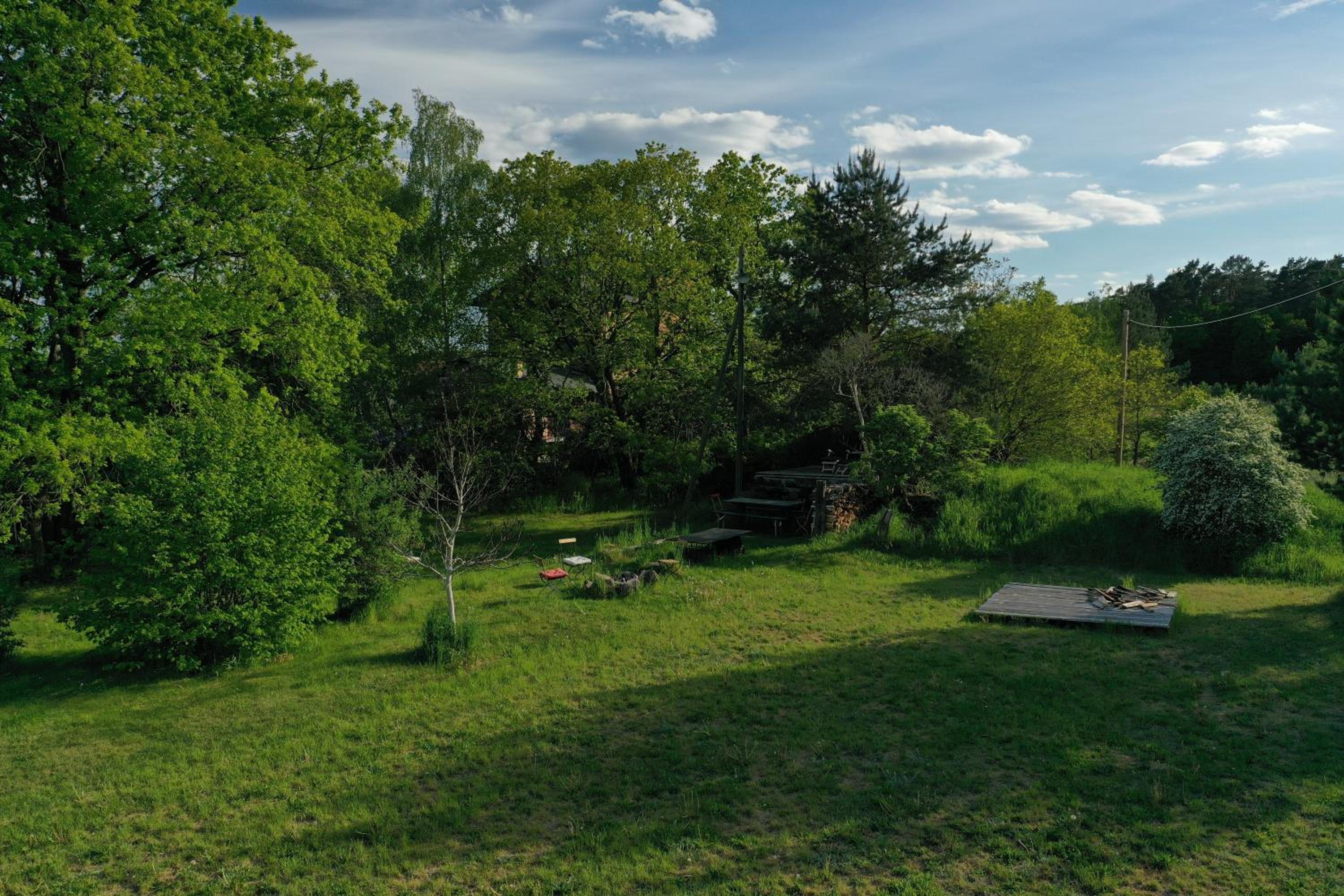 Landbahnhof Buschhof 1 OG, mit Gartensauna
