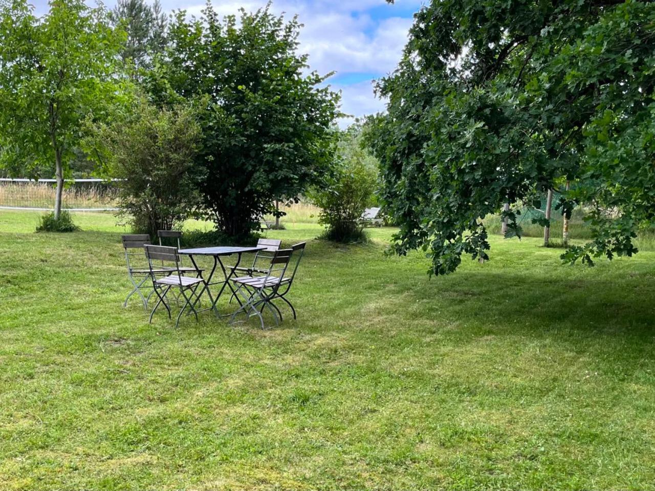Landbahnhof Buschhof 1 OG, mit Gartensauna