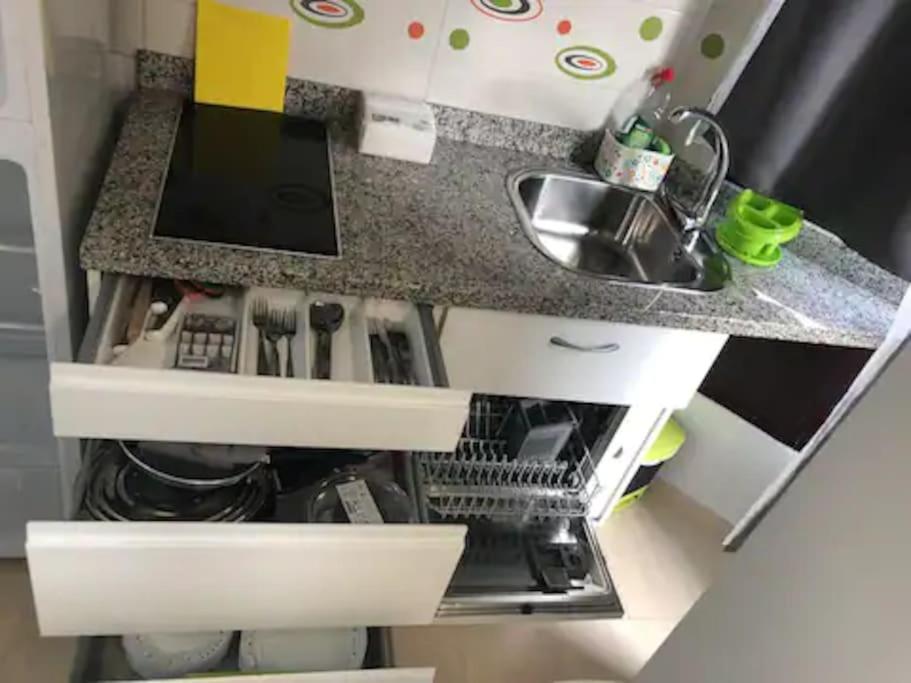 COZY APRTMENT SEAVIEW DISHWASHER