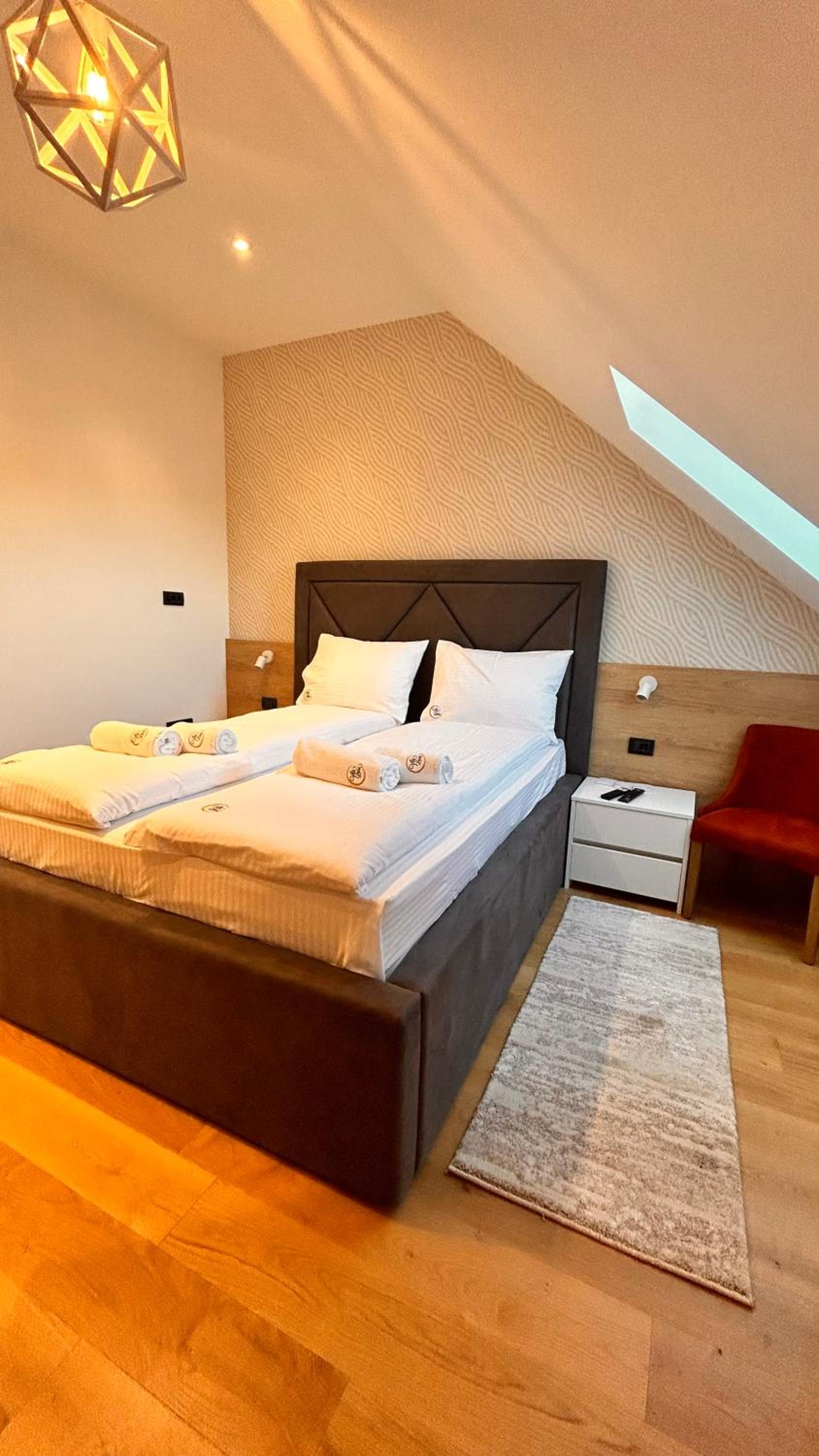 Luna penthouse