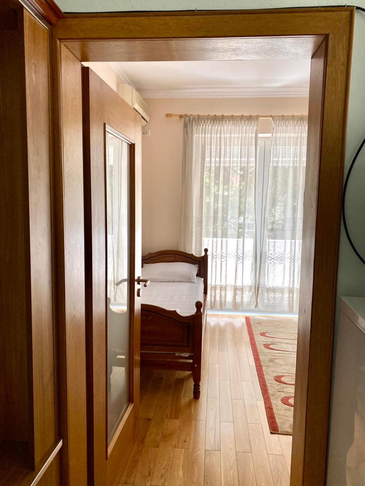 Your tidy & affordable base in Tiranë!