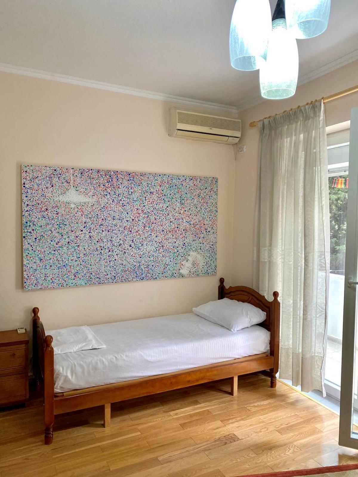 Your tidy & affordable base in Tiranë!