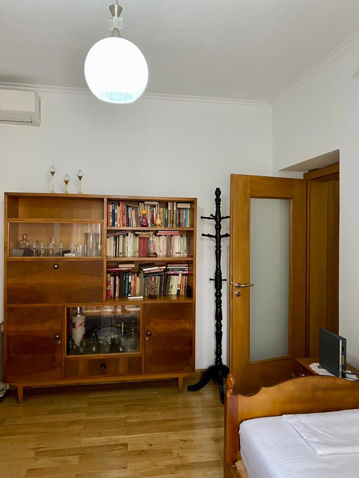 Your tidy & affordable base in Tiranë!