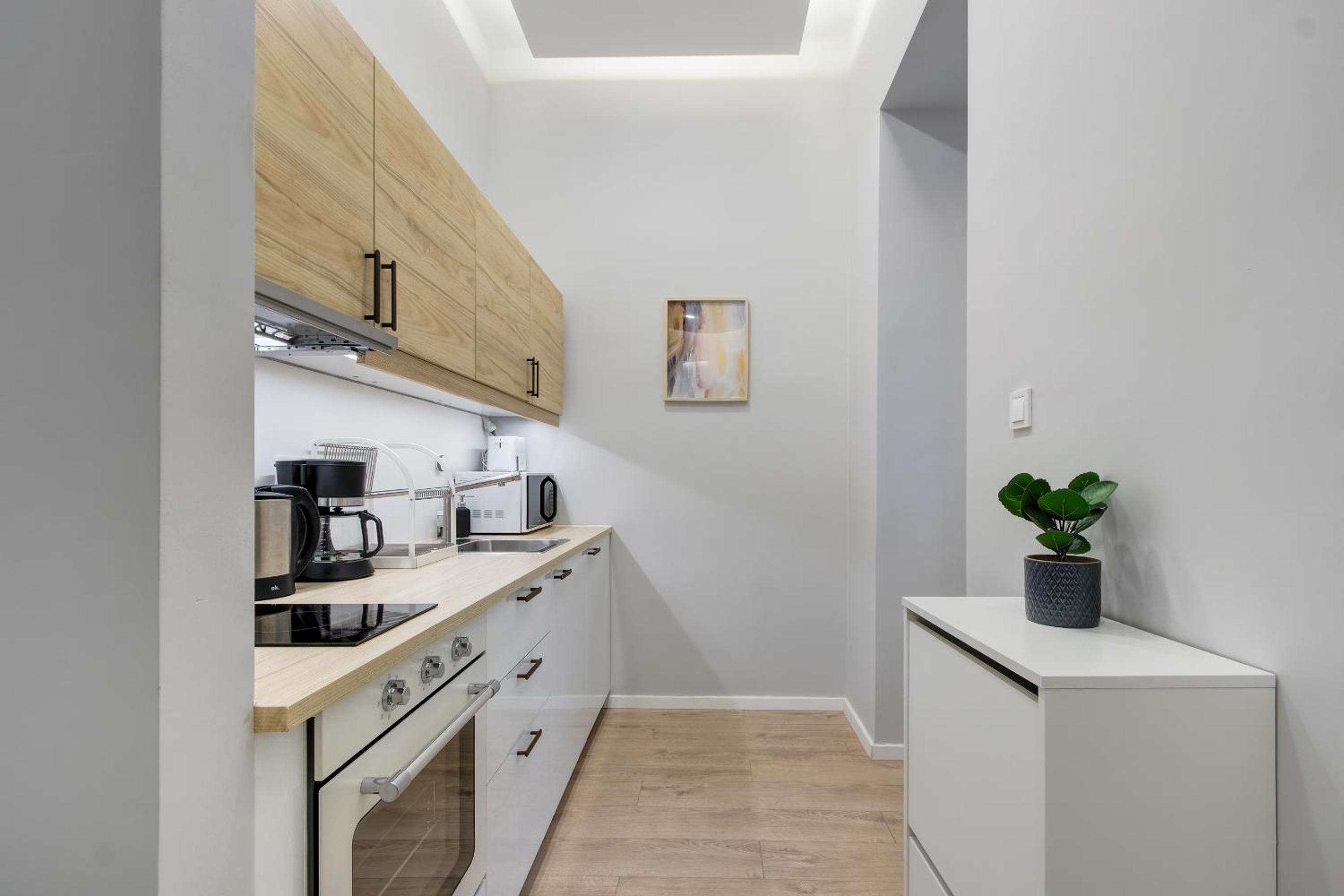 Central studio at Oktogon view 4