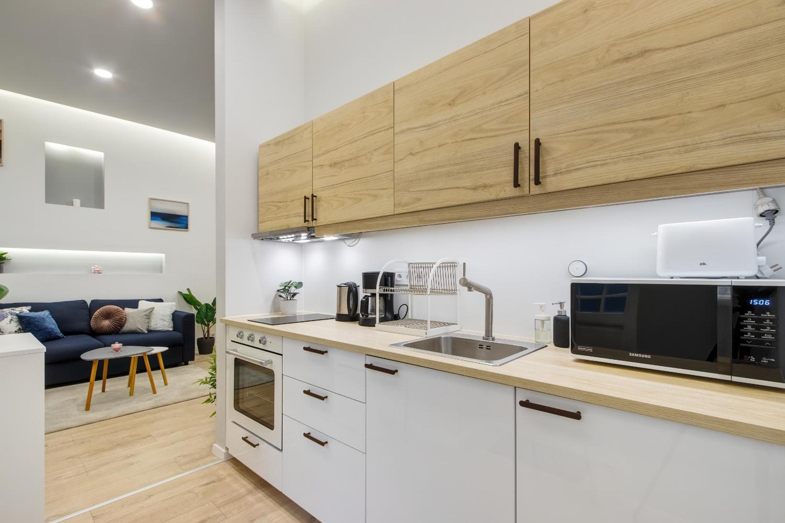 Central studio at Oktogon view 3